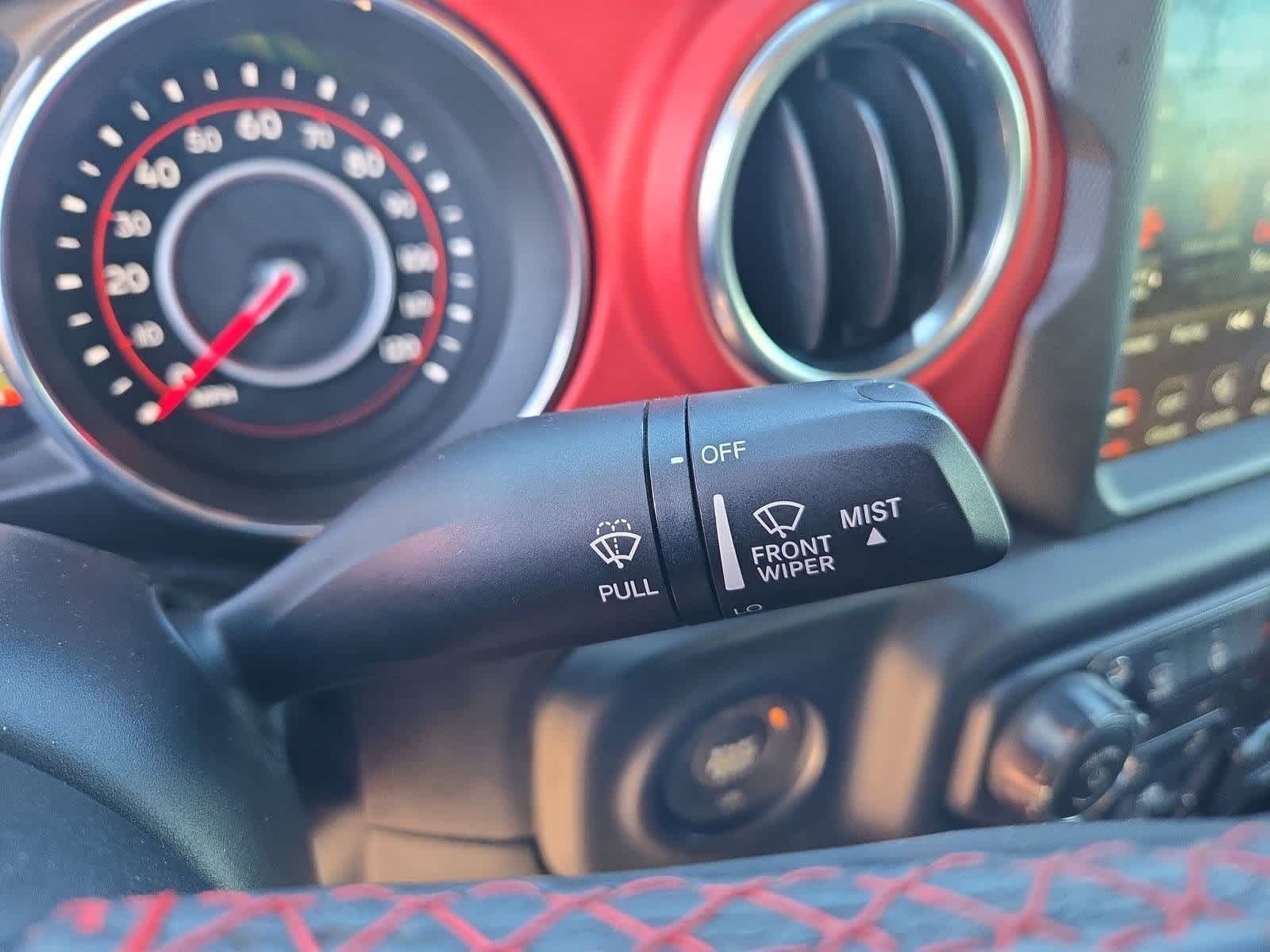 Thumbnail: 2020 Jeep Gladiator - 23