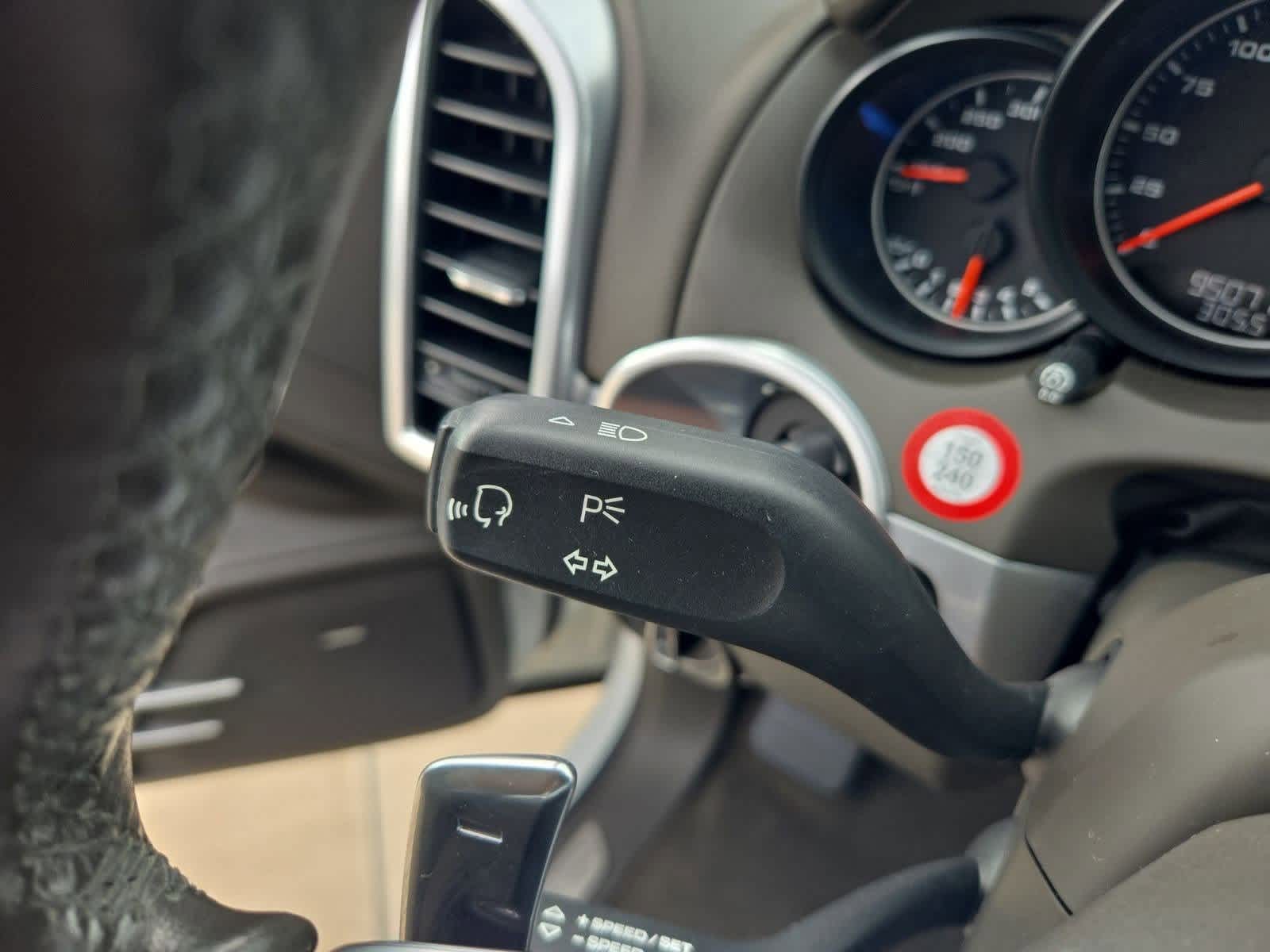 Thumbnail: 2017 Porsche Cayenne - 27