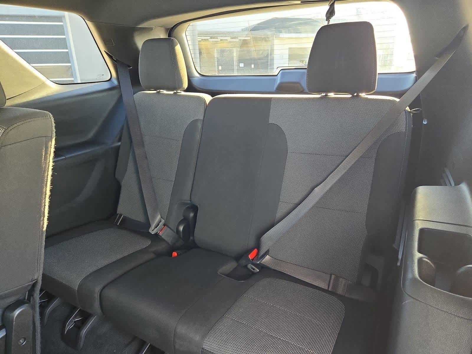 Thumbnail: 2023 Chevrolet Traverse - 35