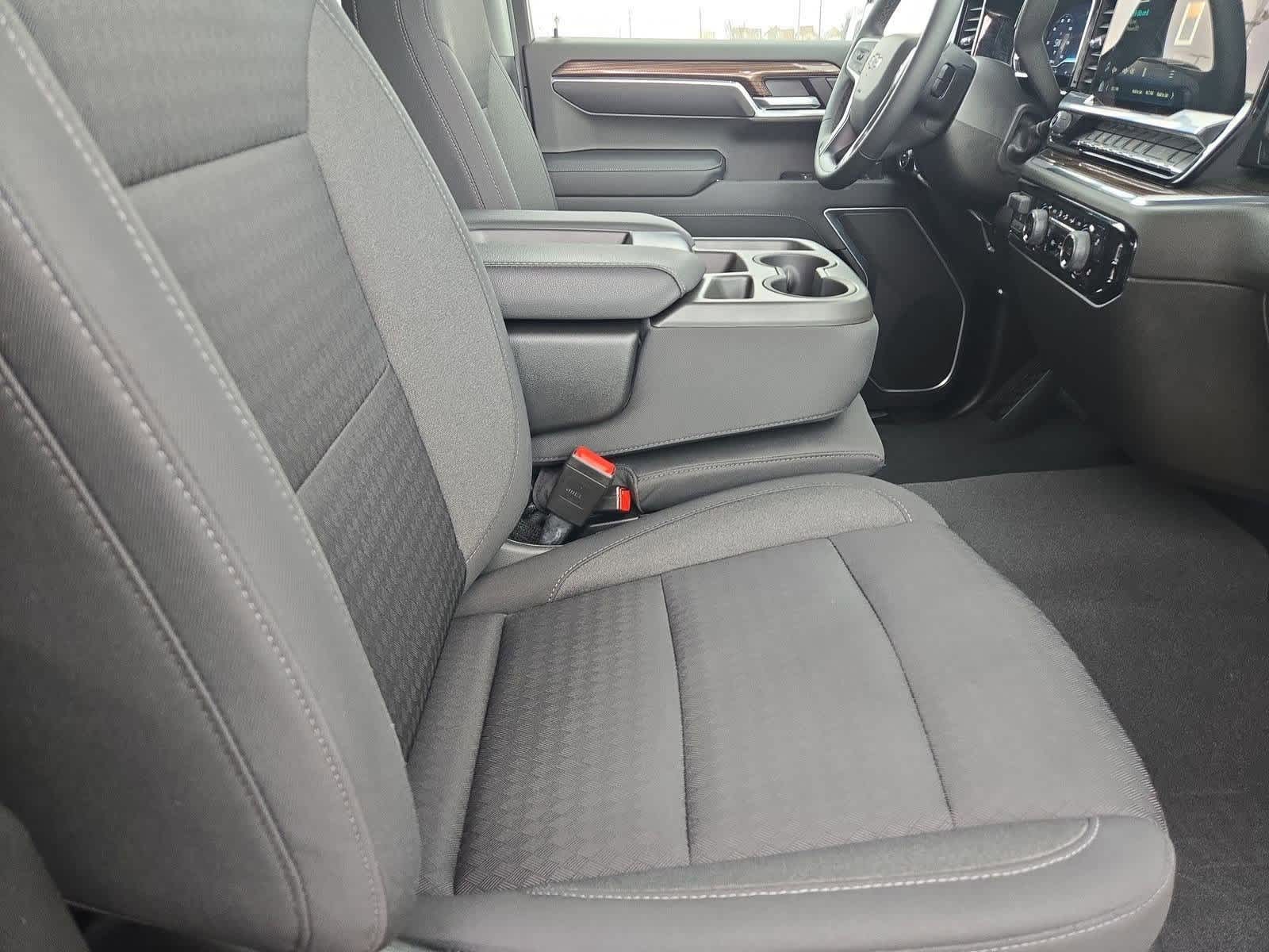 Thumbnail: 2023 Chevrolet Silverado 1500 - 19