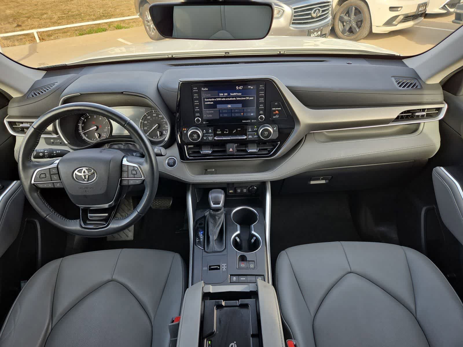 Thumbnail: 2021 Toyota Highlander - 14