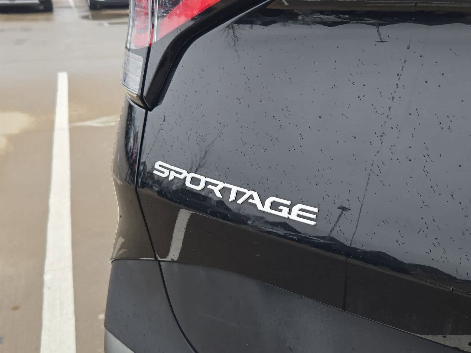 Thumbnail: 2023 Kia Sportage - 11