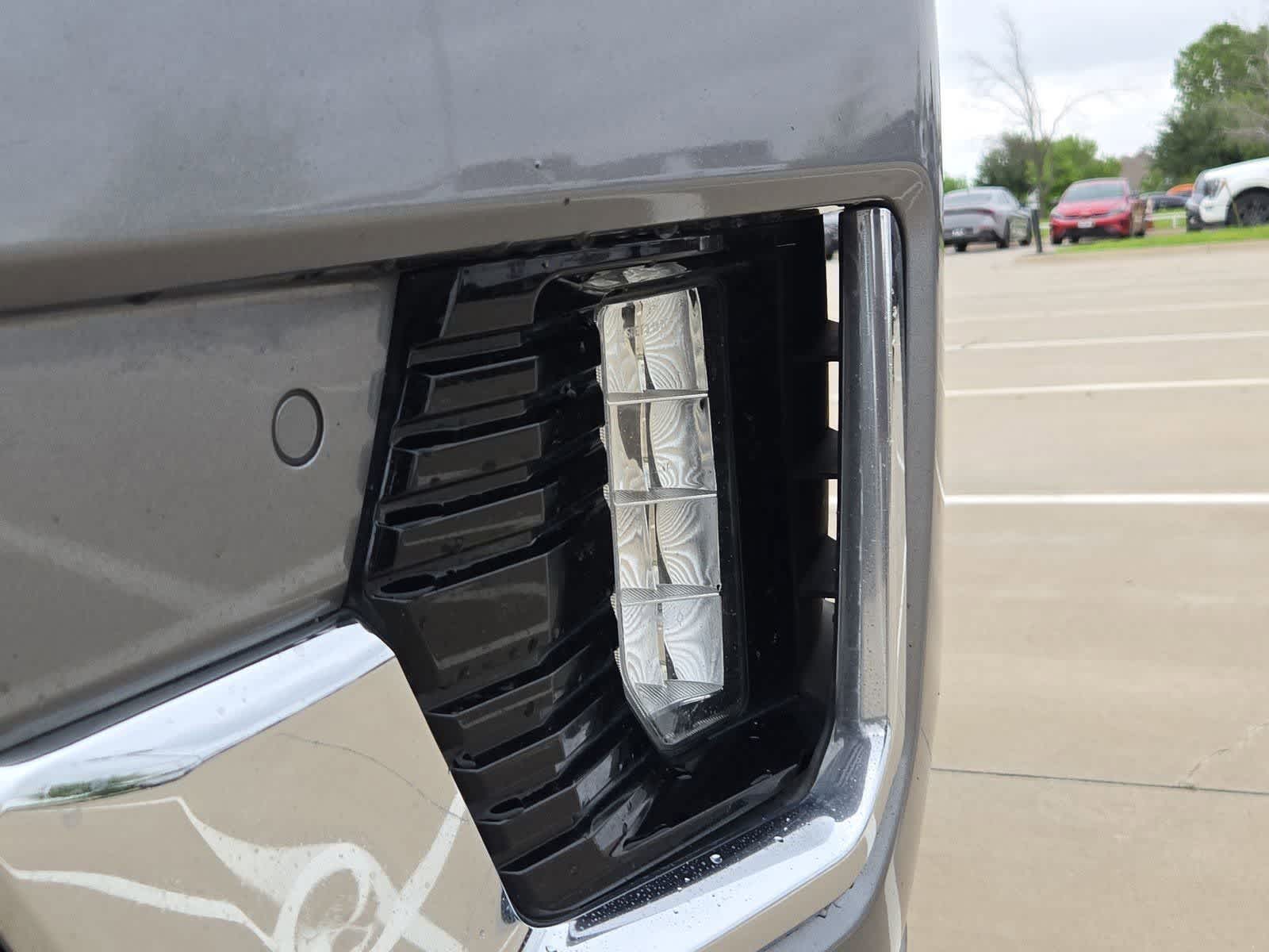 Thumbnail: 2021 GMC Yukon XL - 10