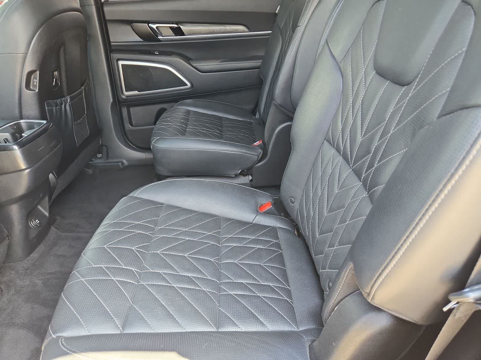 Thumbnail: 2023 Kia Telluride - 17