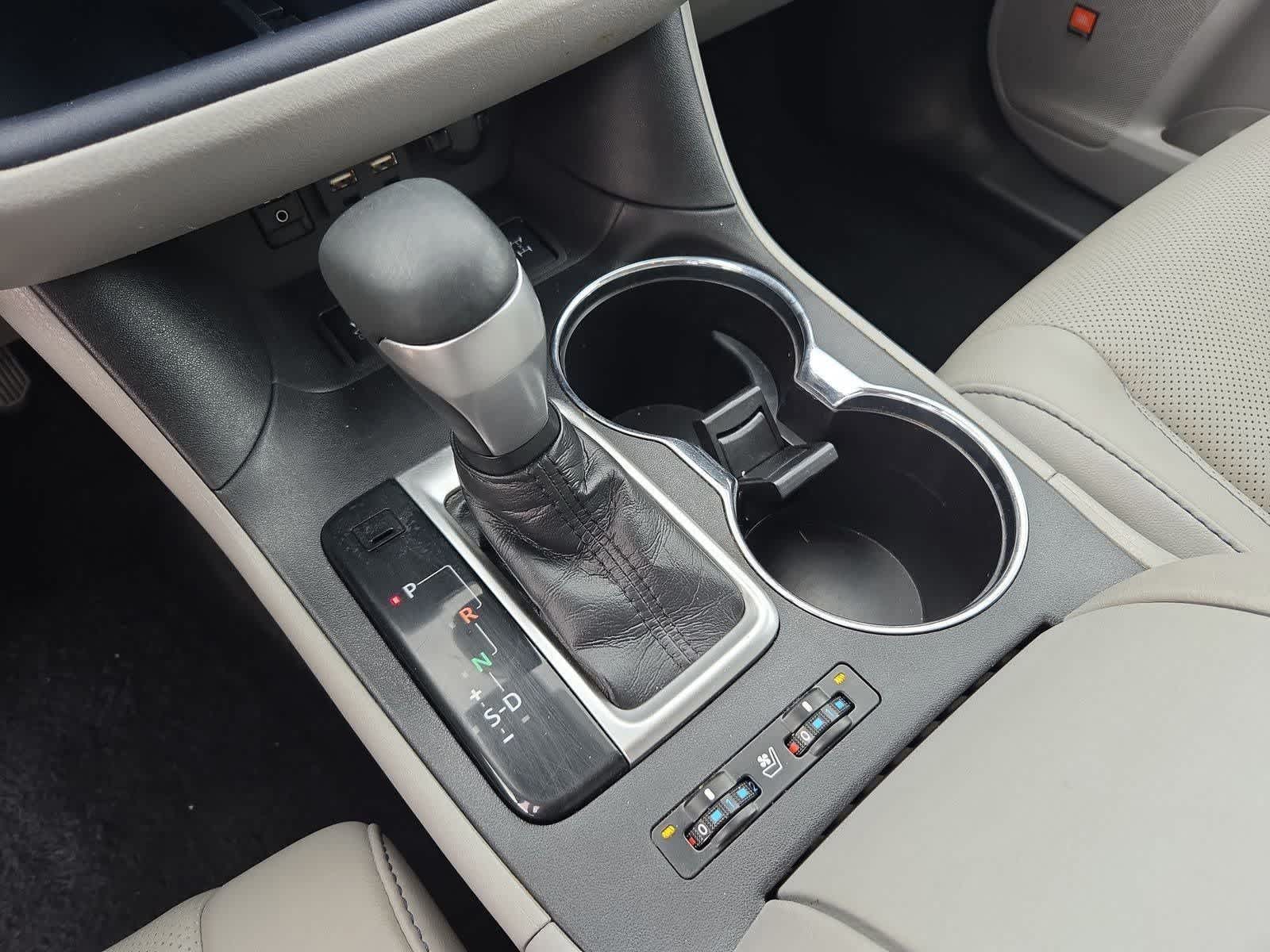 Thumbnail: 2019 Toyota Highlander - 33