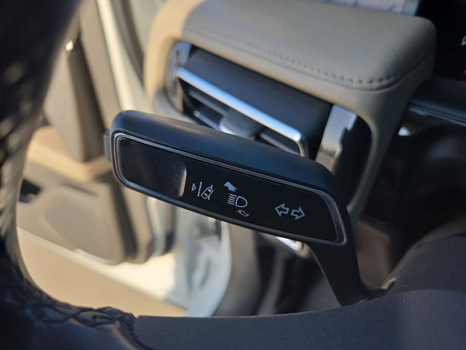 Thumbnail: 2022 Lincoln Nautilus - 25