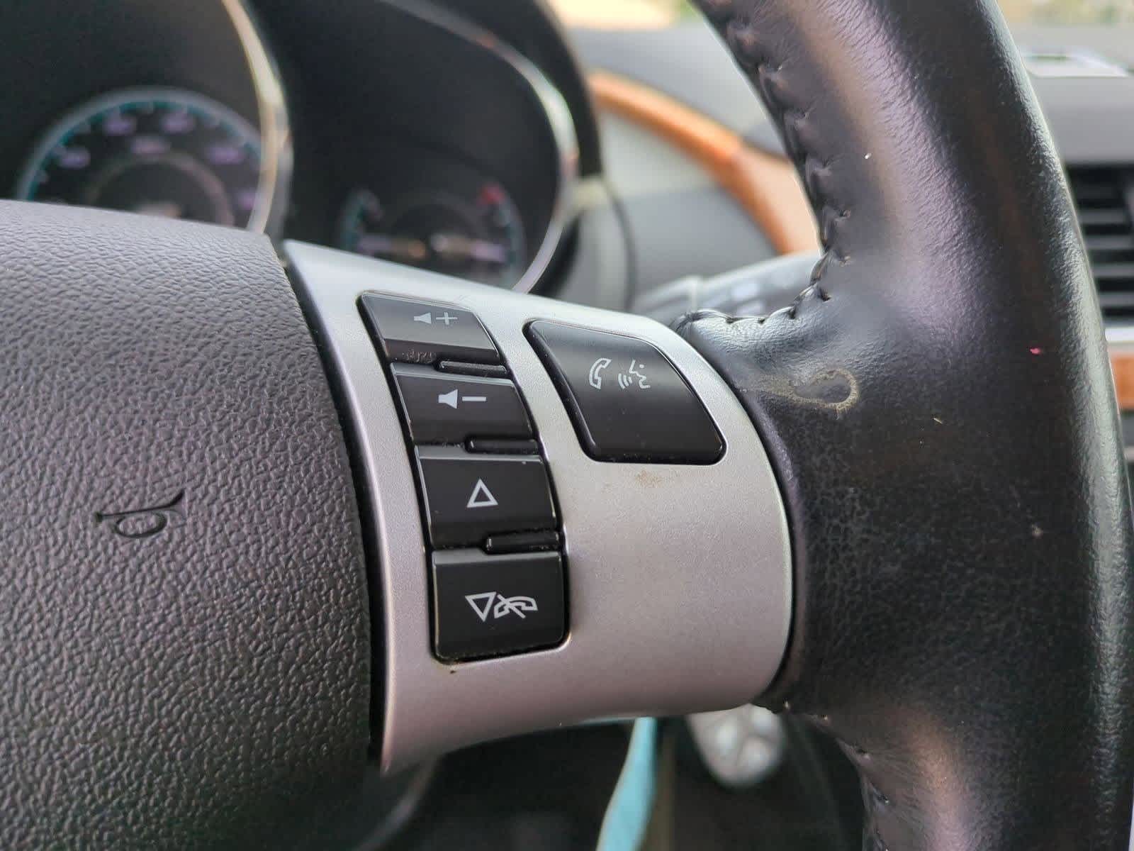 Thumbnail: 2012 Chevrolet Malibu - 23