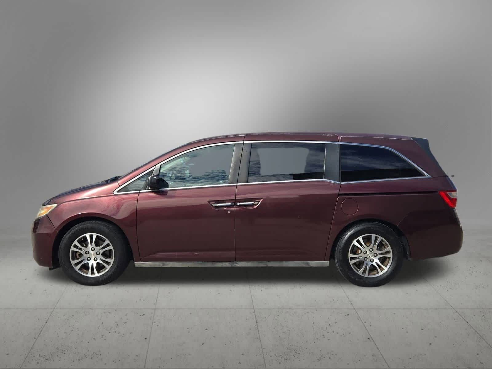 Thumbnail: 2012 Honda Odyssey - 3