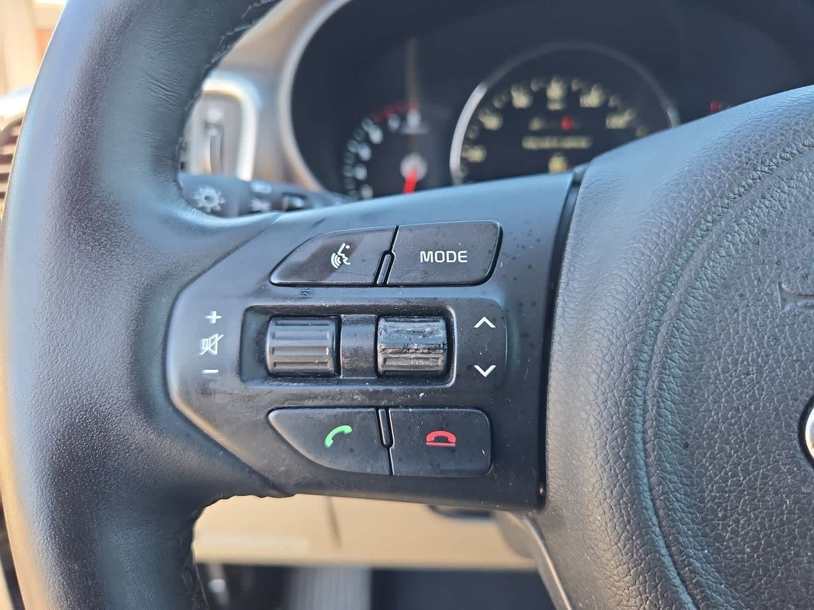 Thumbnail: 2017 Kia Sorento - 24