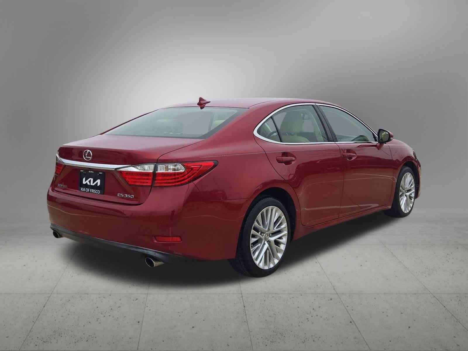 Thumbnail: 2013 Lexus ES - 5