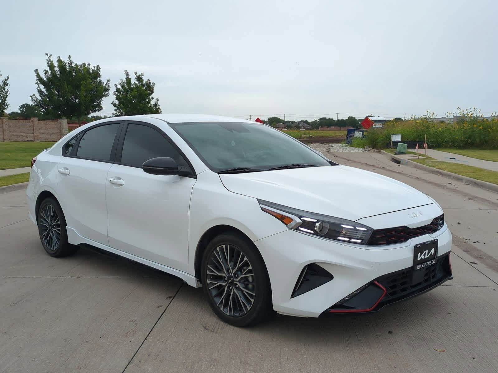 Thumbnail: 2023 Kia Forte - 8