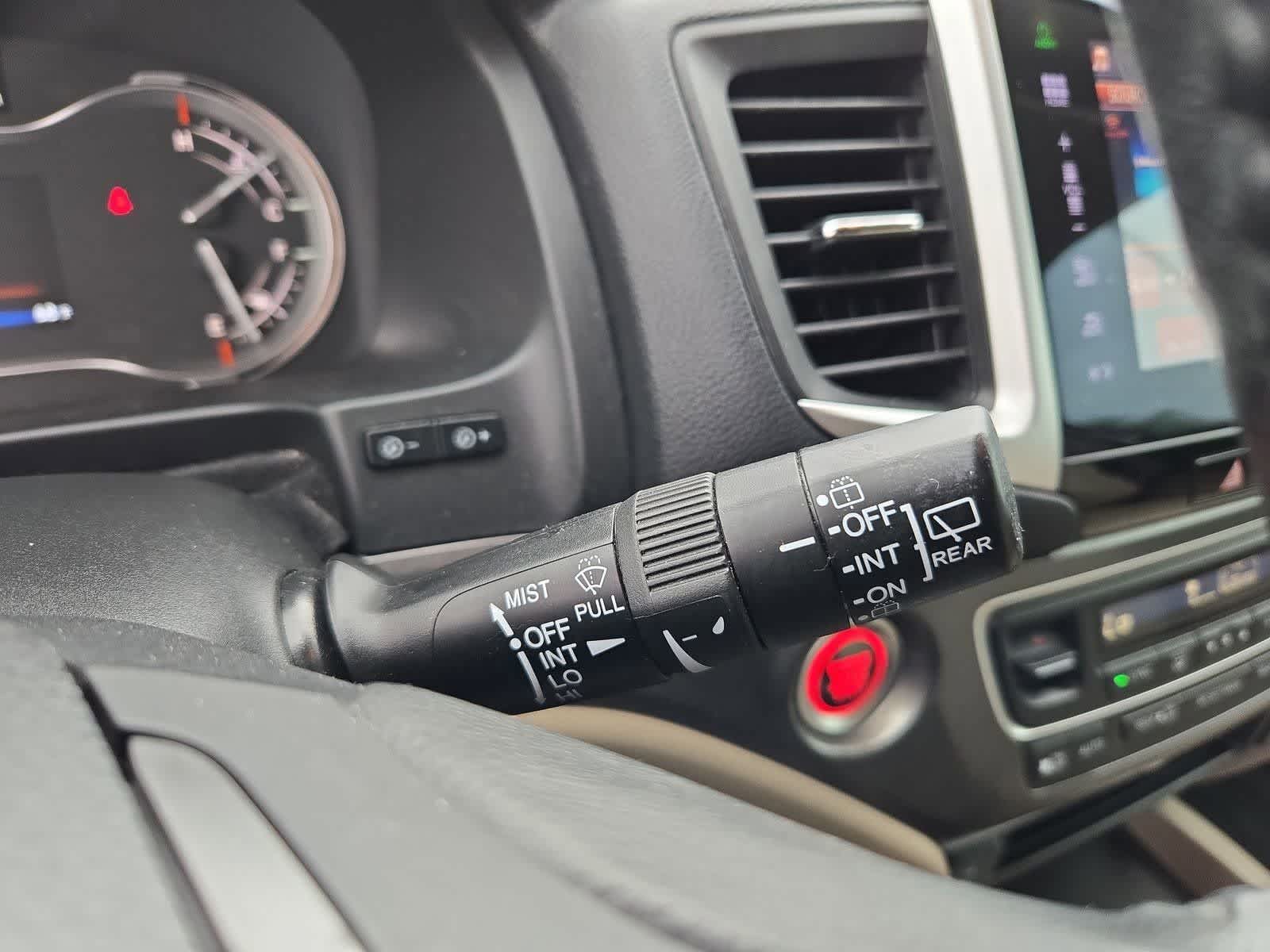 Thumbnail: 2016 Honda Pilot - 26