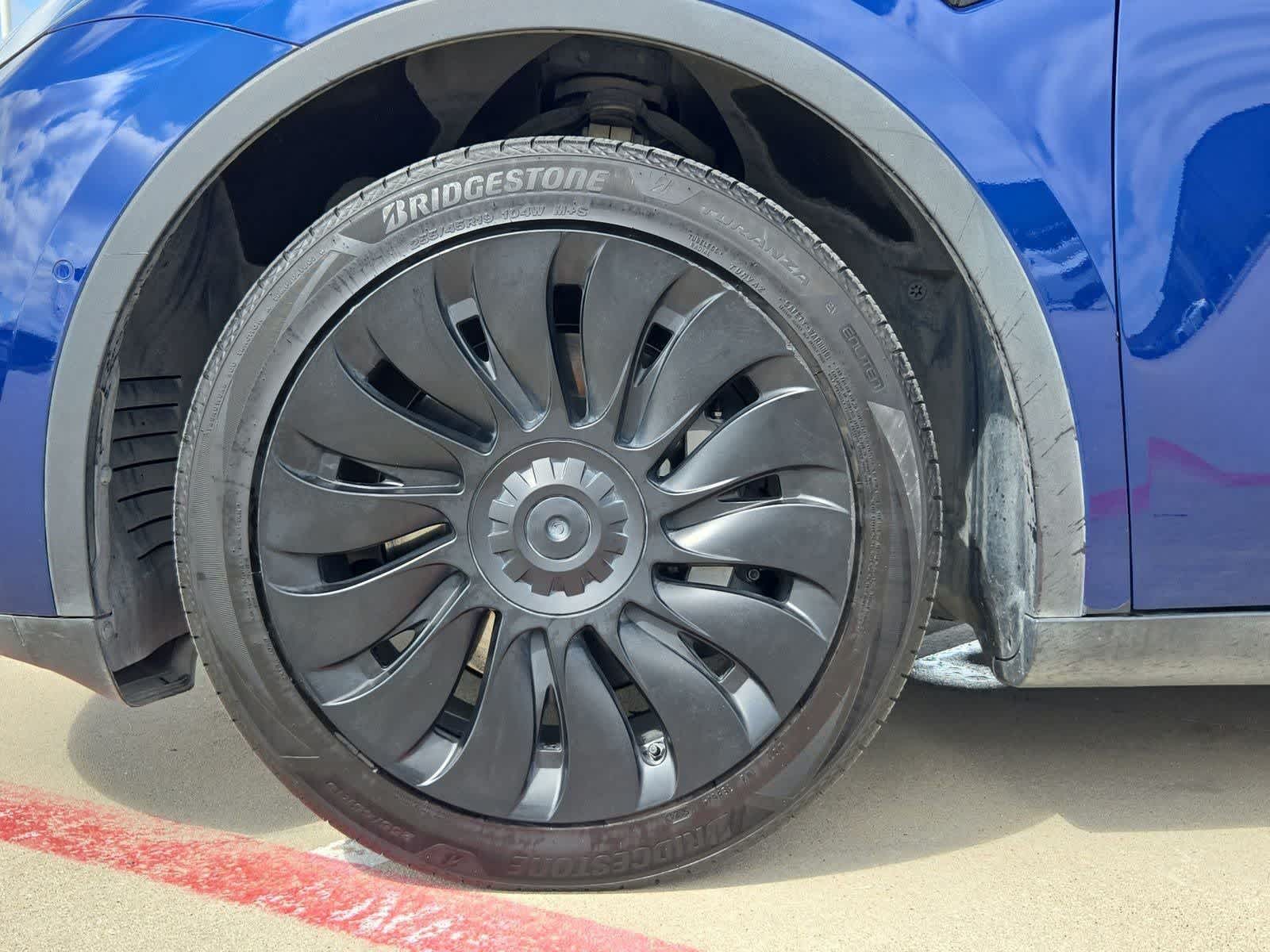 Thumbnail: 2022 Tesla Model Y - 11