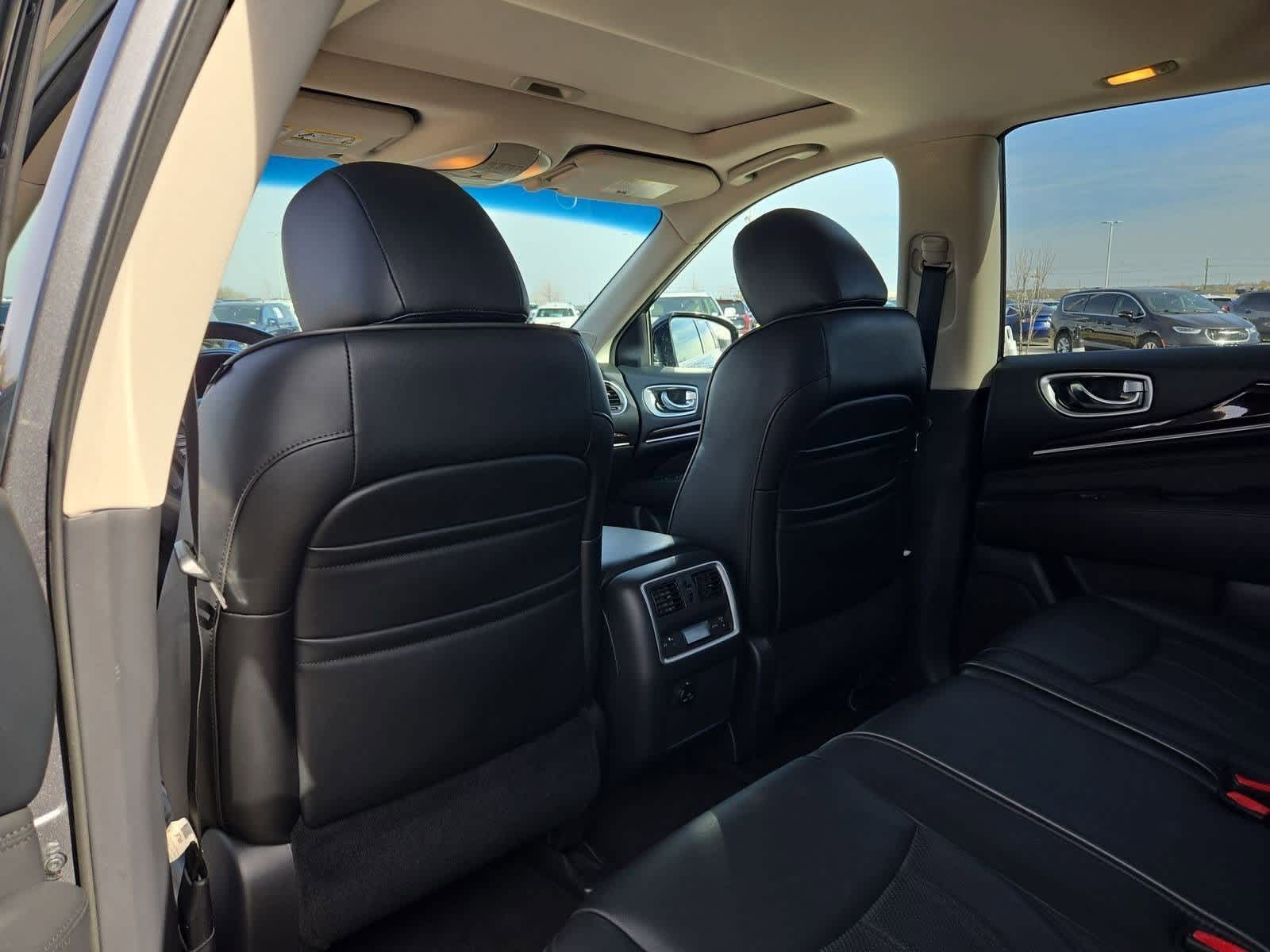 Thumbnail: 2015 INFINITI QX60 - 17