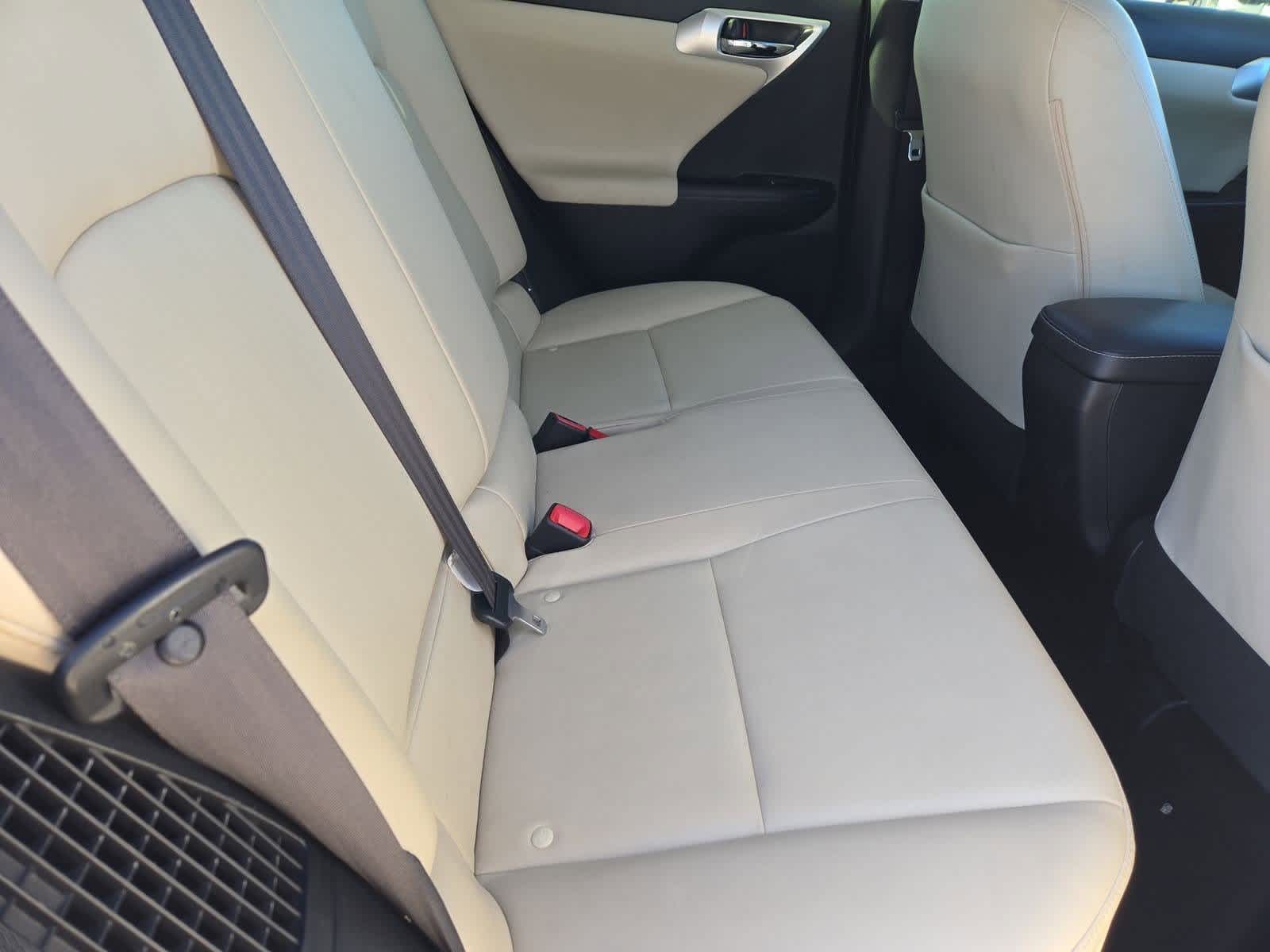 Thumbnail: 2013 Lexus CT - 20