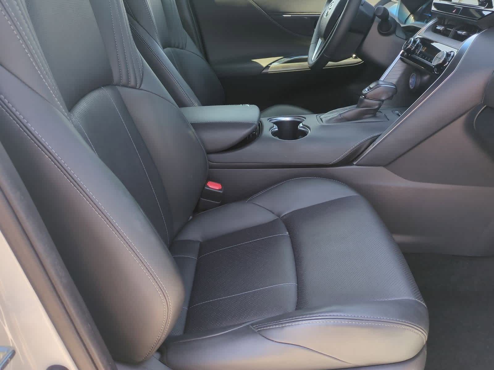 Thumbnail: 2021 Toyota Venza - 20