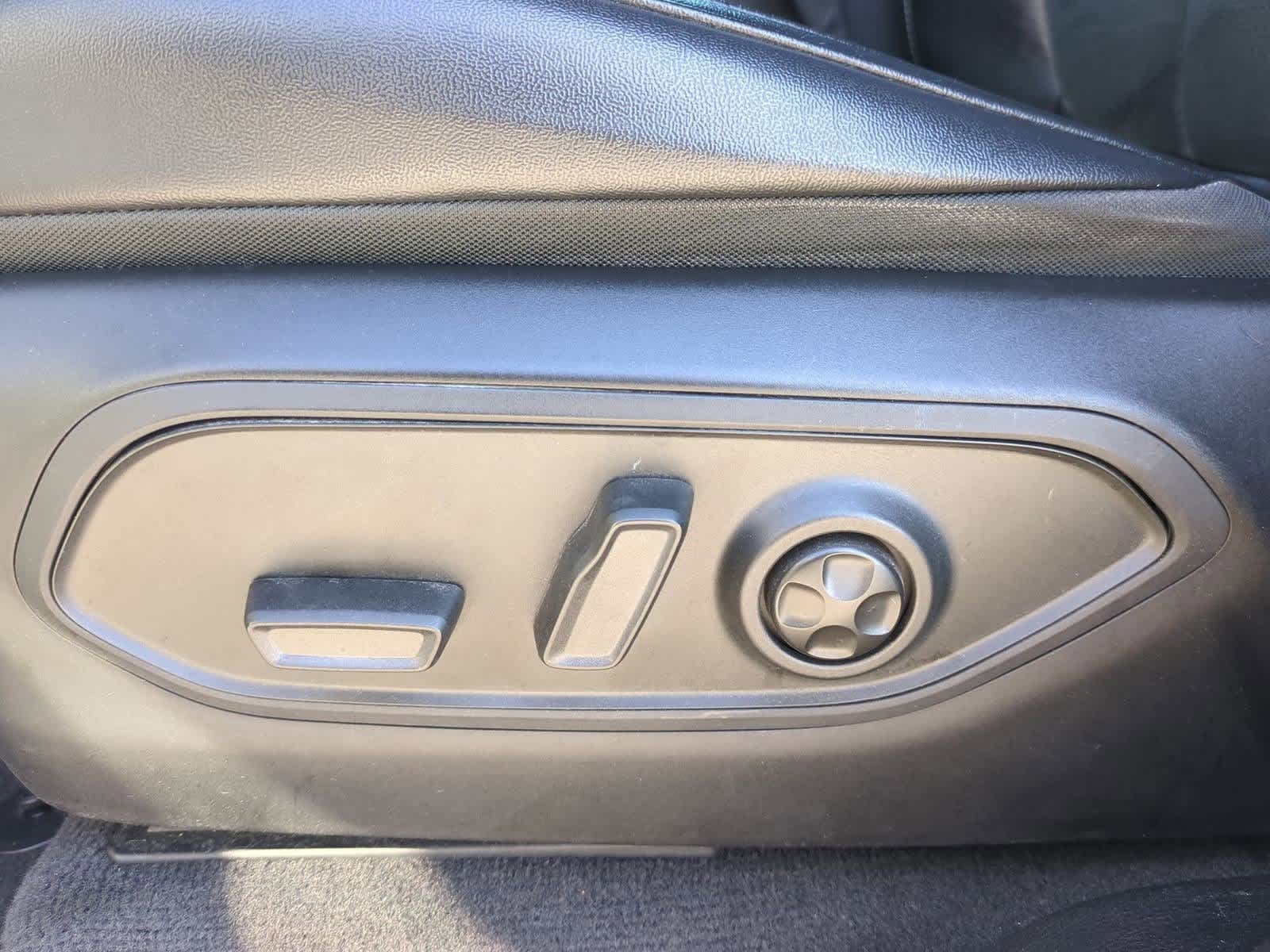 Thumbnail: 2021 Jeep Grand Cherokee L - 16