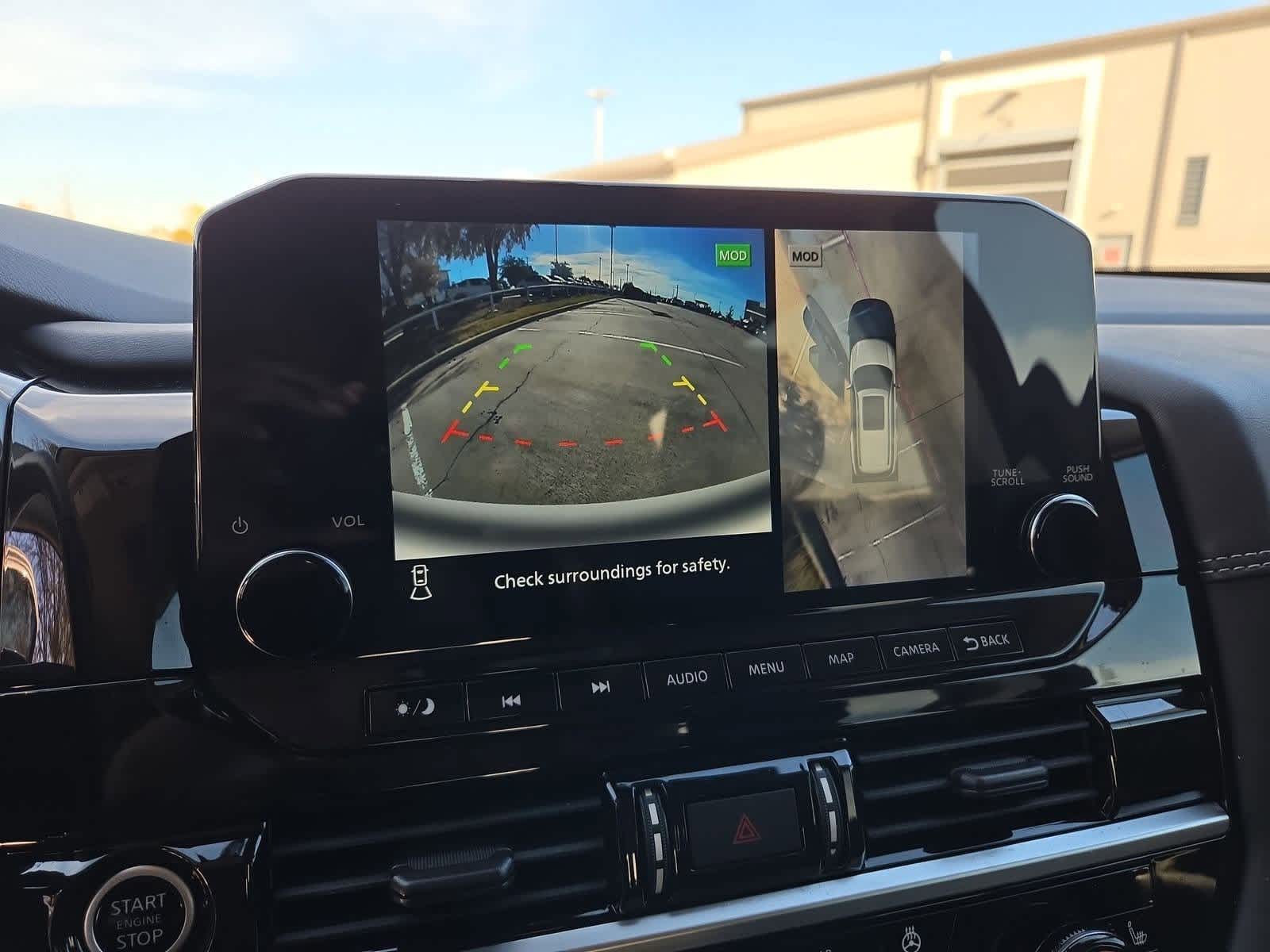 Thumbnail: 2022 Nissan Pathfinder - 30