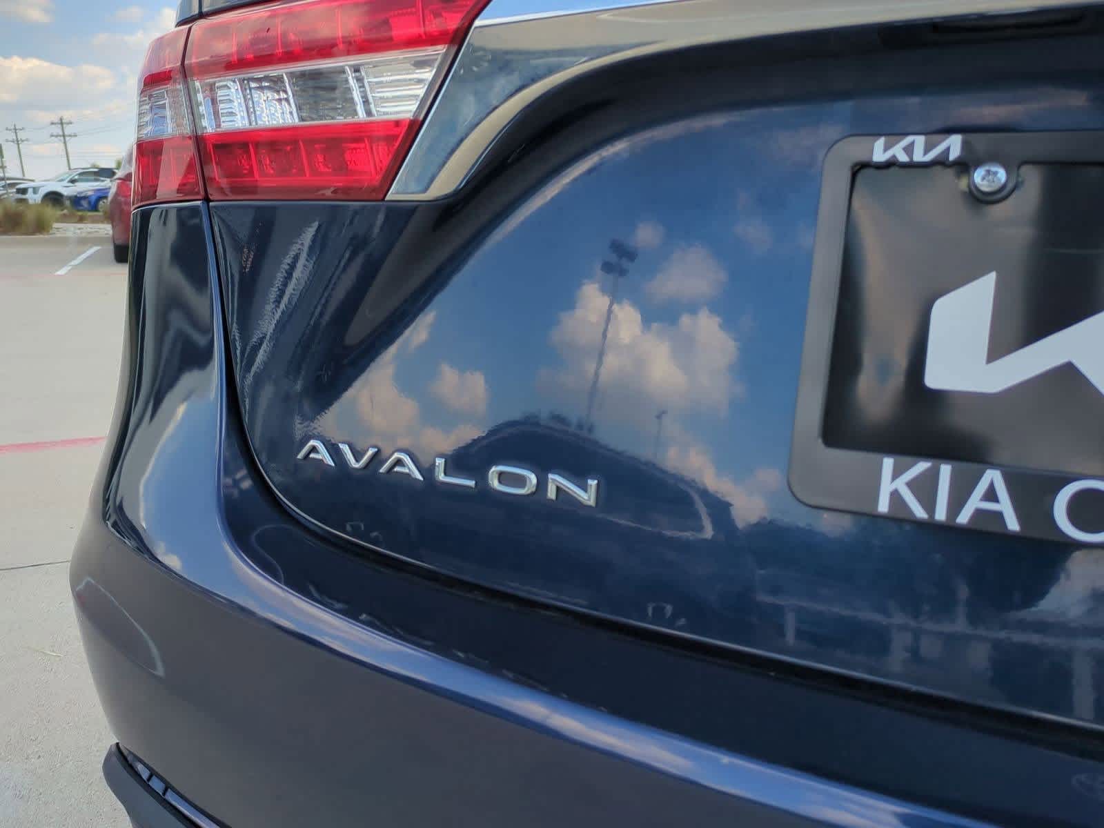 Thumbnail: 2013 Toyota Avalon - 12