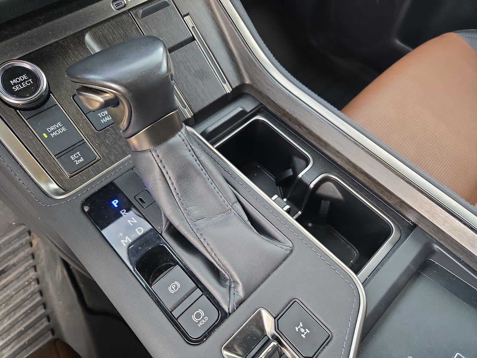 Thumbnail: 2024 Lexus GX - 32