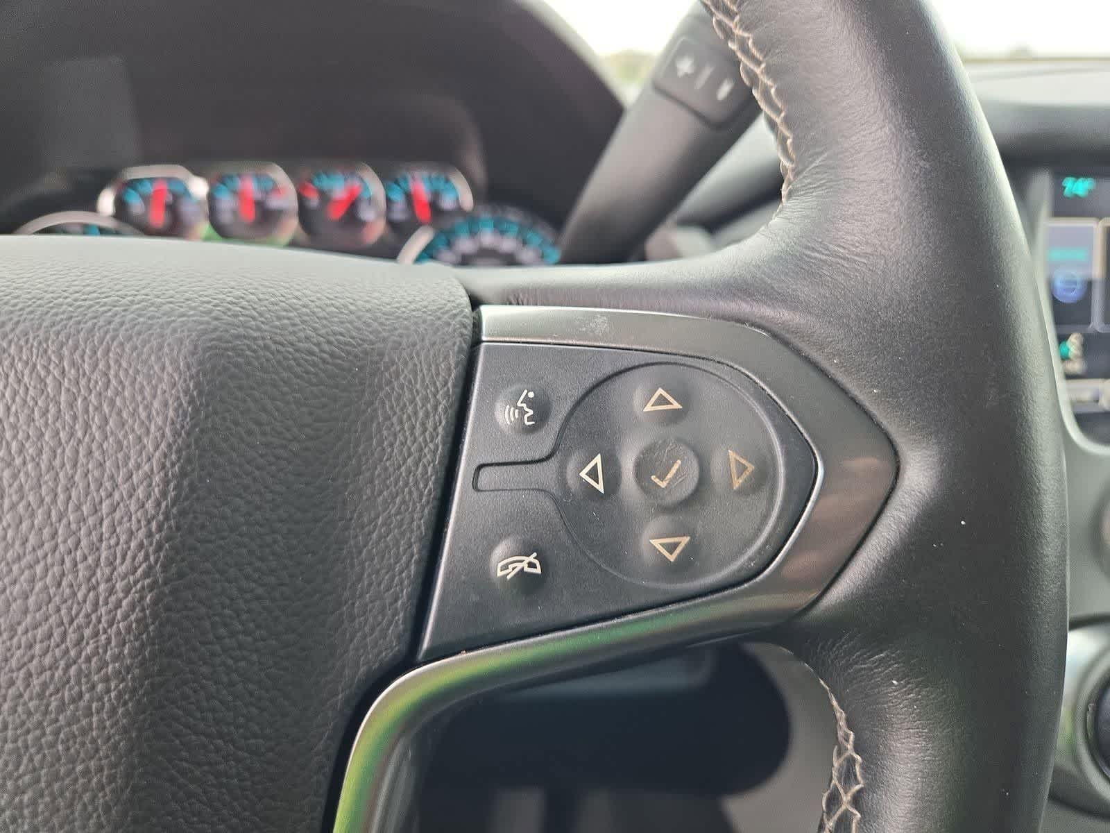 Thumbnail: 2015 Chevrolet Tahoe - 24