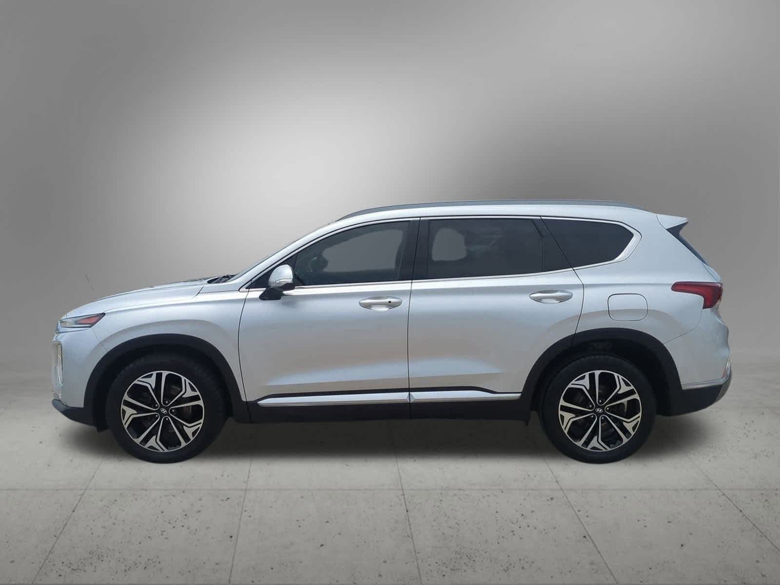 2019 Hyundai Santa Fe Ultimate photo 3