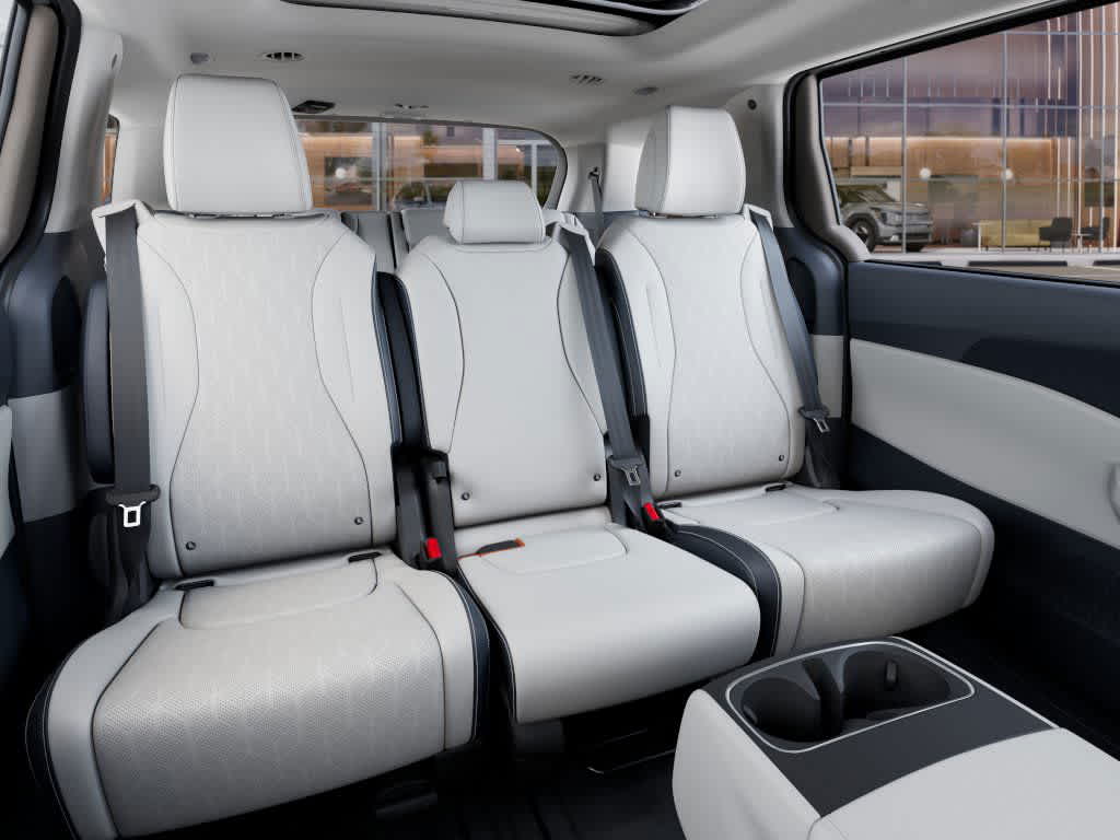 Thumbnail: 2026 Kia Carnival - 16