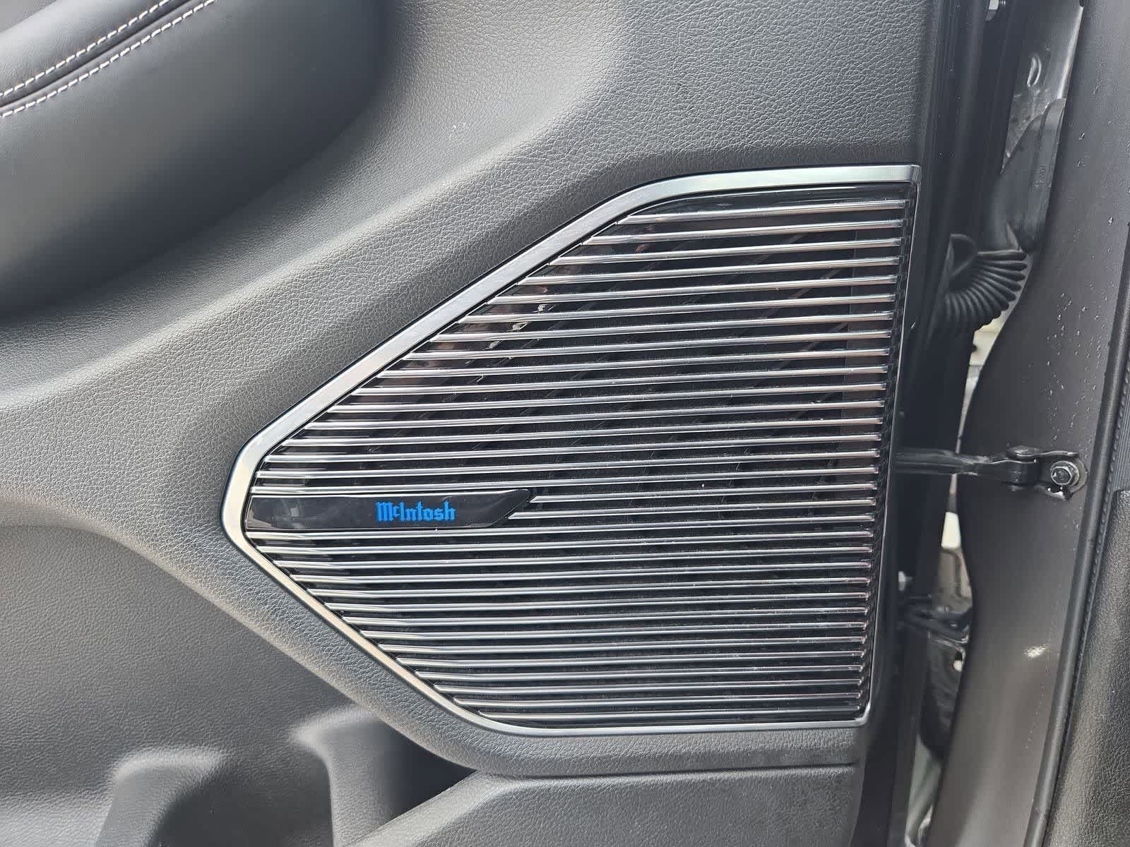 Thumbnail: 2022 Jeep Grand Cherokee - 31