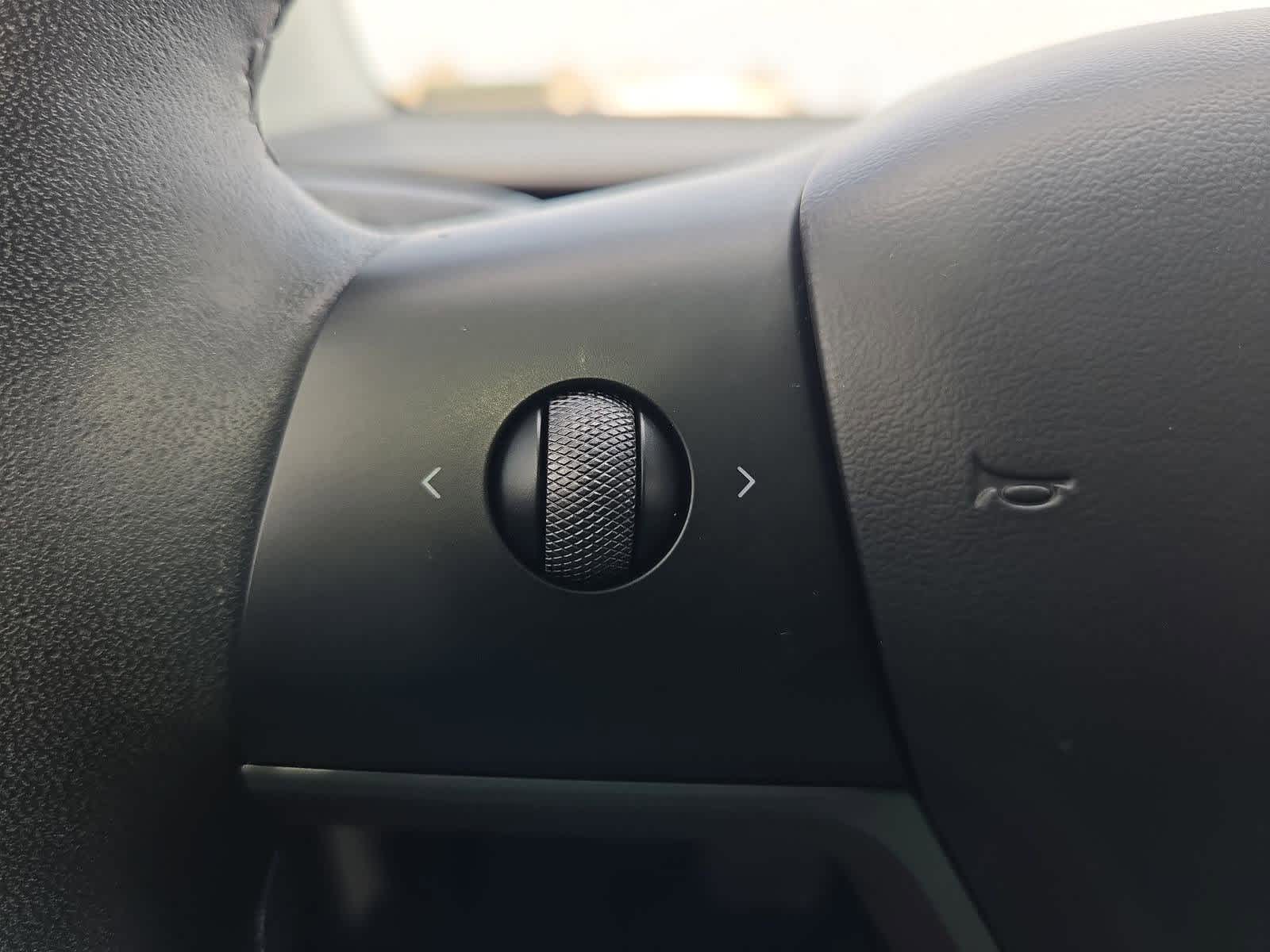 Thumbnail: 2023 Tesla Model Y - 21