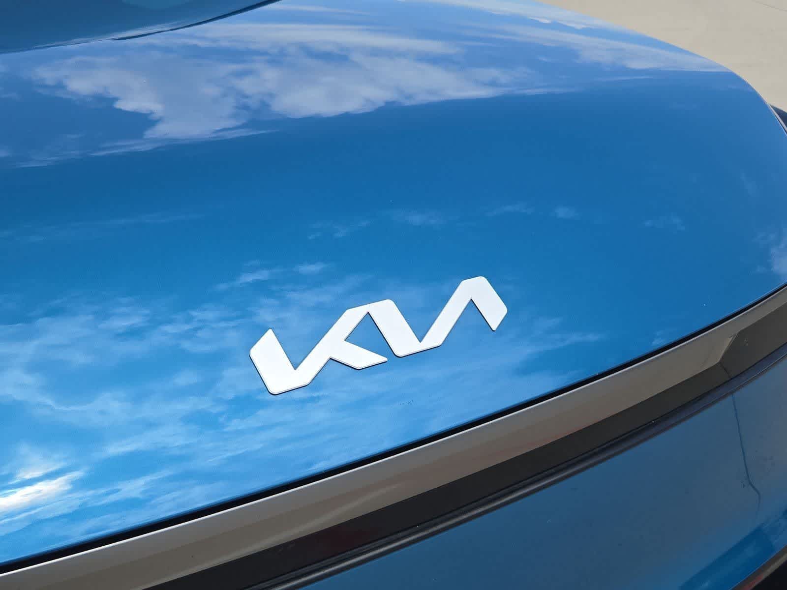 Thumbnail: 2024 Kia EV9 - 9
