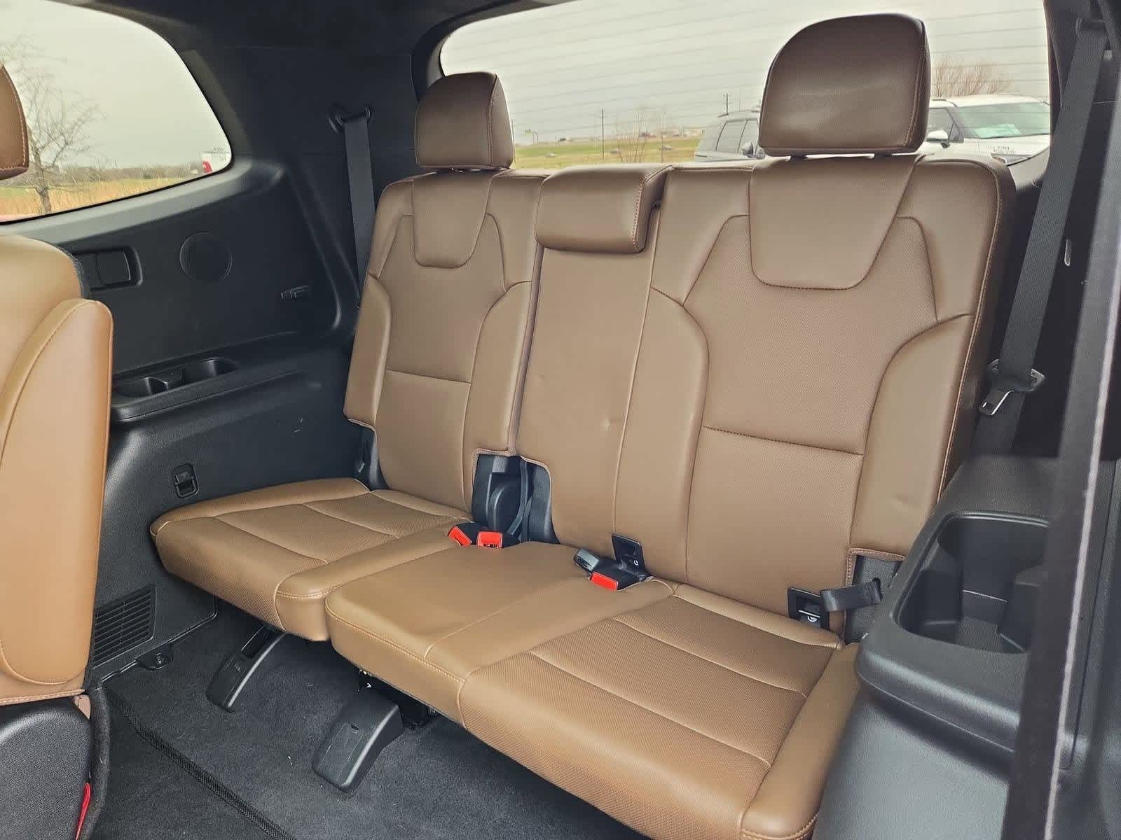 Thumbnail: 2022 Kia Telluride - 37