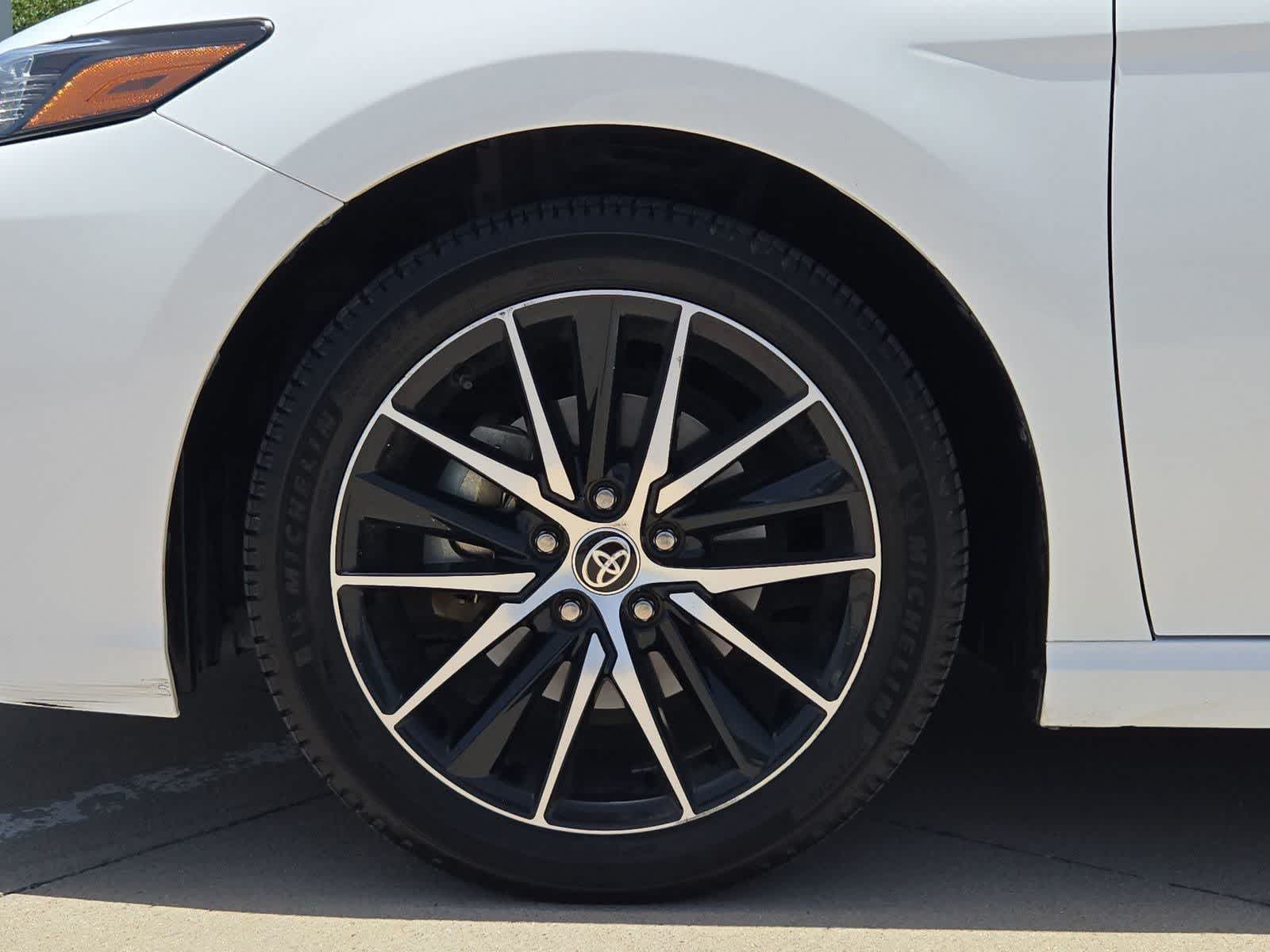 Thumbnail: 2024 Toyota Camry - 11