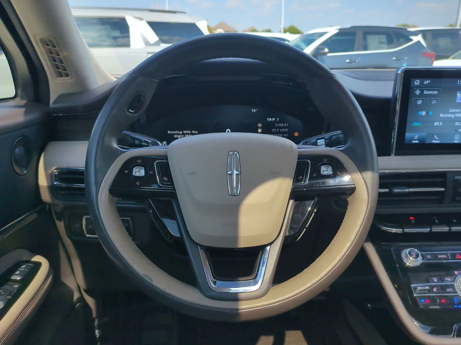 Thumbnail: 2021 Lincoln Corsair - 23