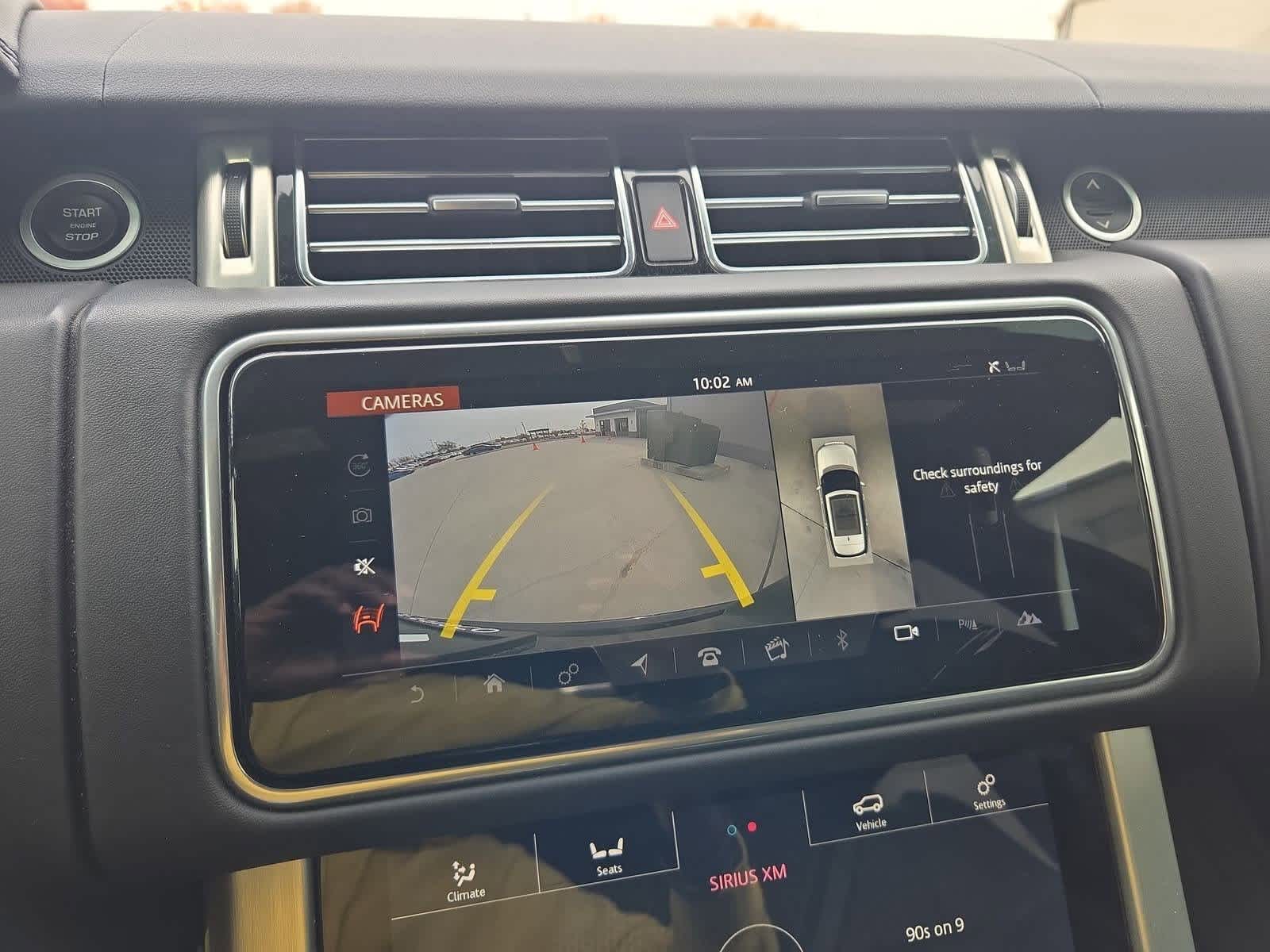 Thumbnail: 2020 Land Rover Range Rover - 30