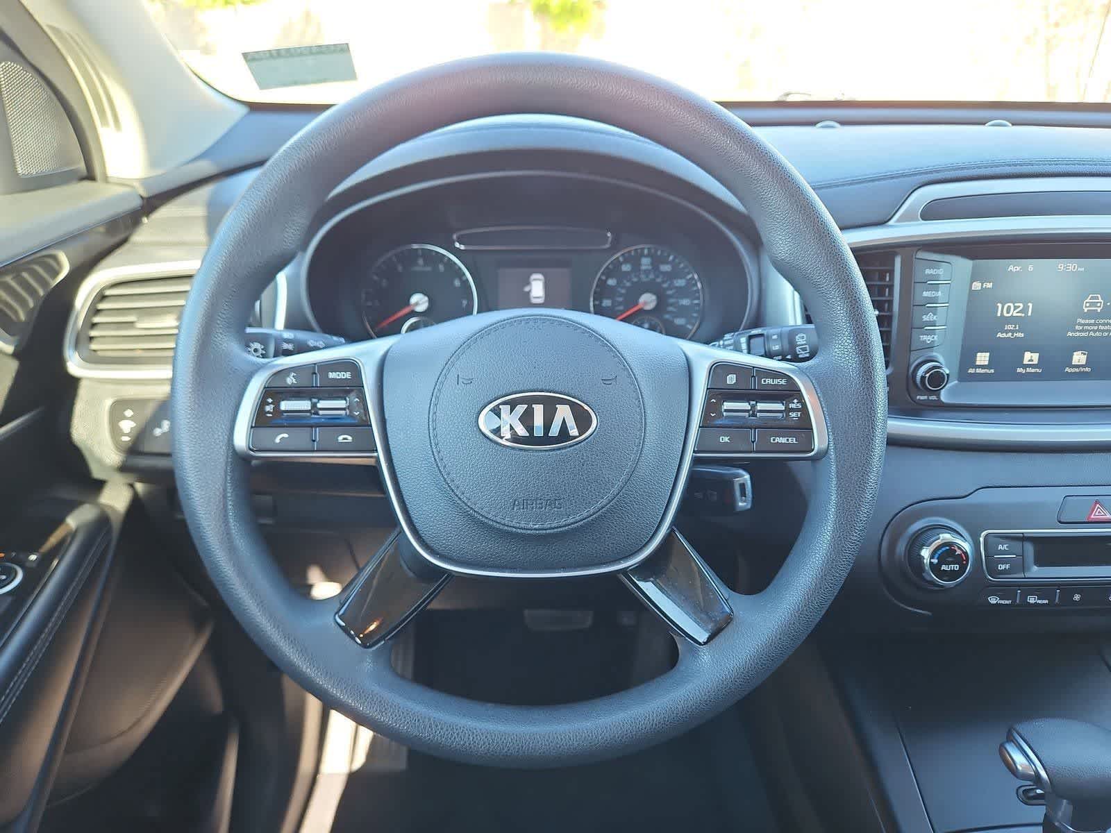 Thumbnail: 2019 Kia Sorento - 19