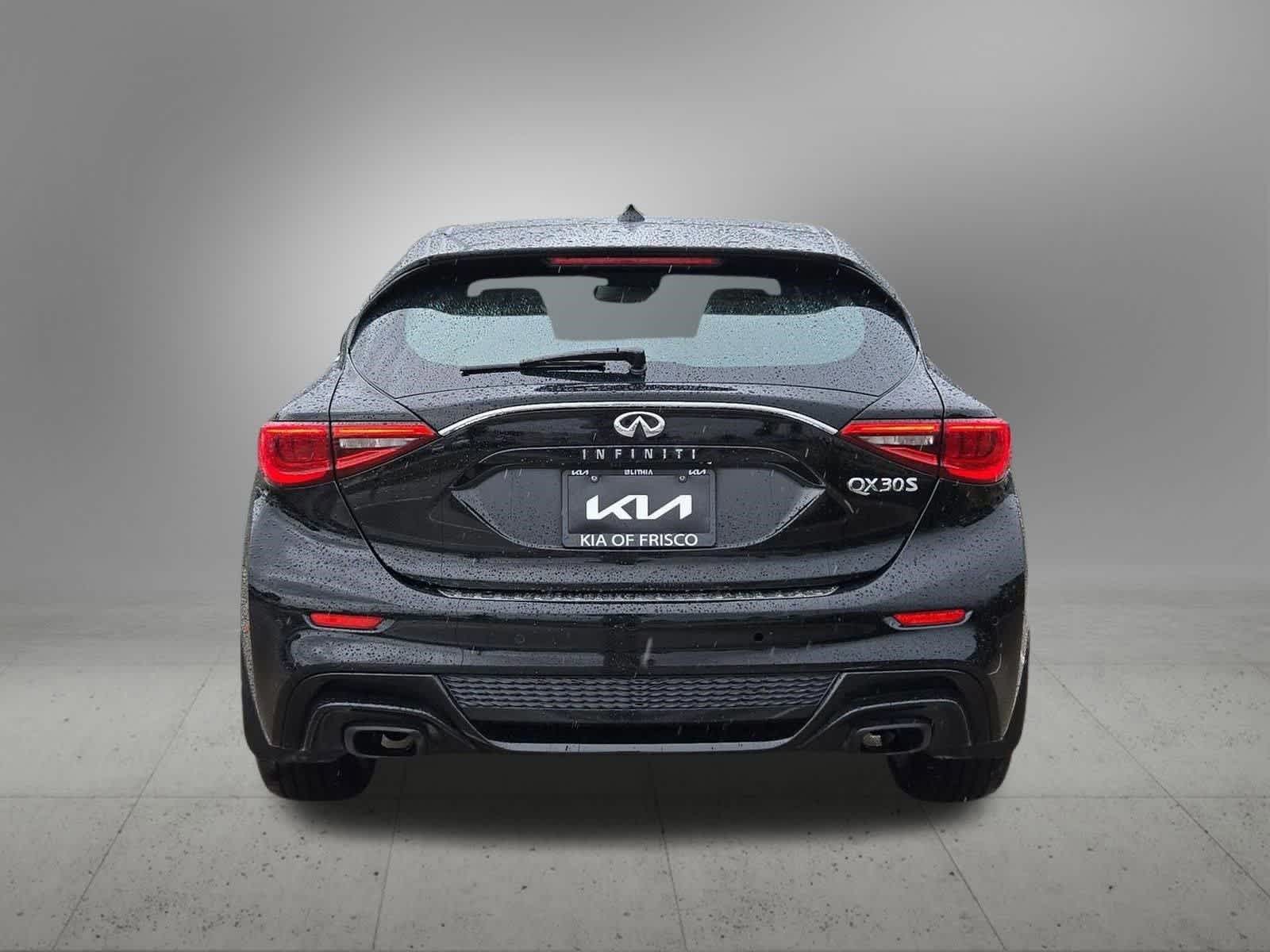 Thumbnail: 2017 INFINITI QX30 - 5
