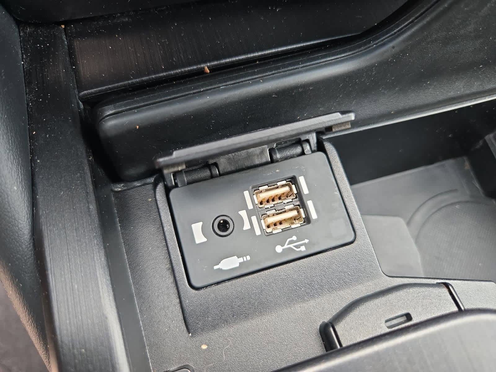 Thumbnail: 2021 Lexus ES - 30