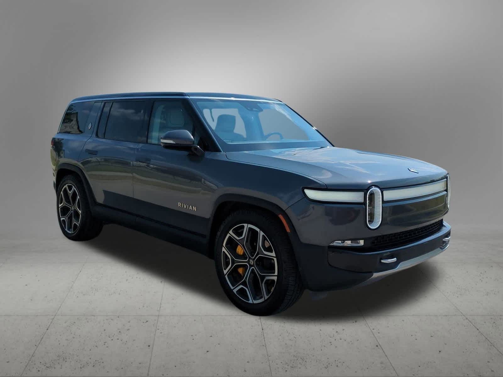 Thumbnail: 2023 Rivian R1S - 8