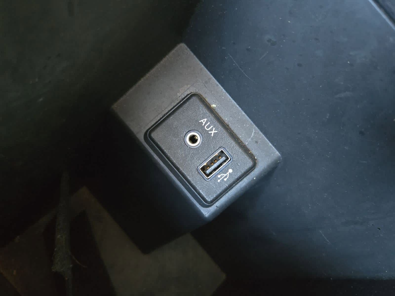 Thumbnail: 2019 Nissan Sentra - 28