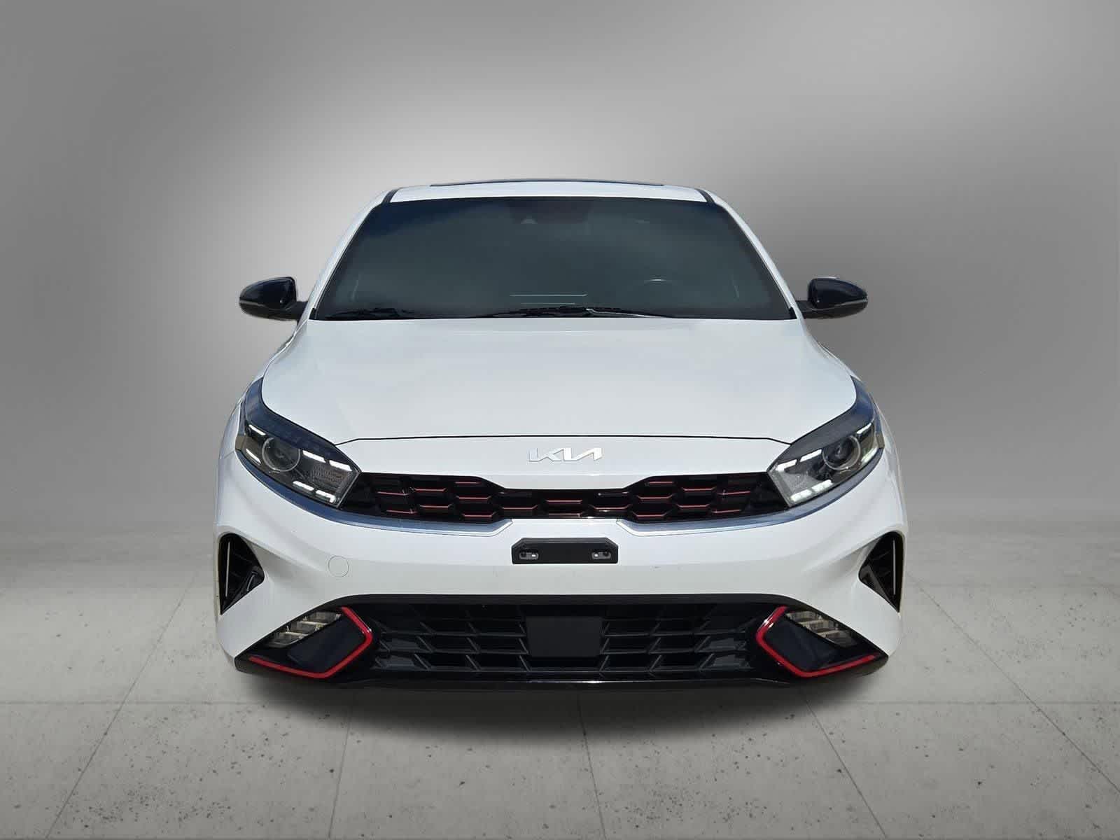 Thumbnail: 2022 Kia Forte - 9