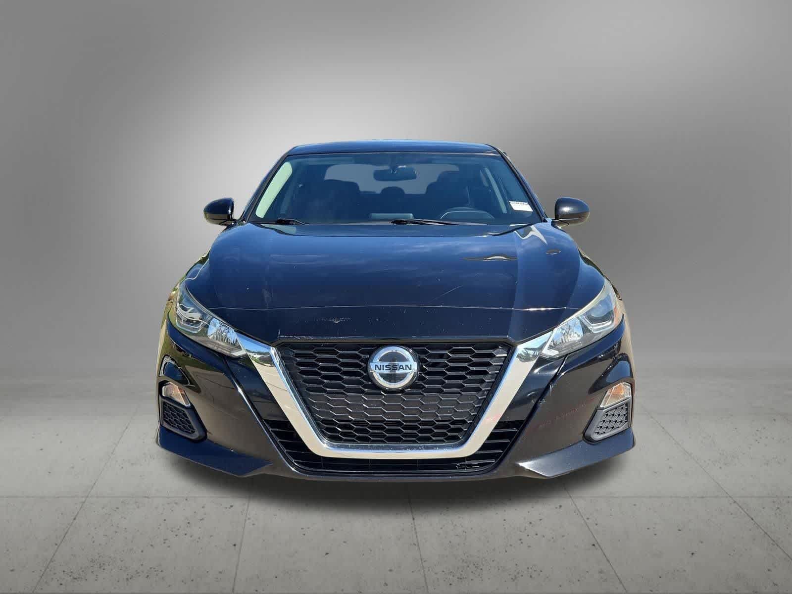 Thumbnail: 2019 Nissan Altima - 9