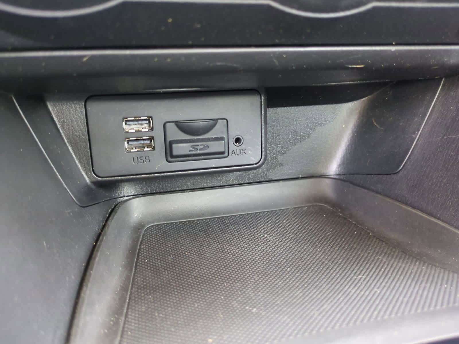 Thumbnail: 2016 Mazda Mazda3 - 28