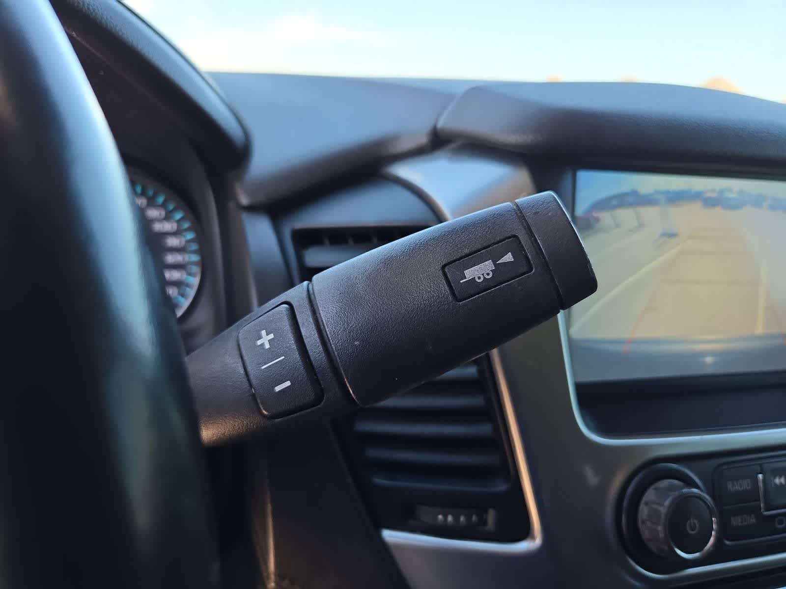 Thumbnail: 2019 Chevrolet Tahoe - 30