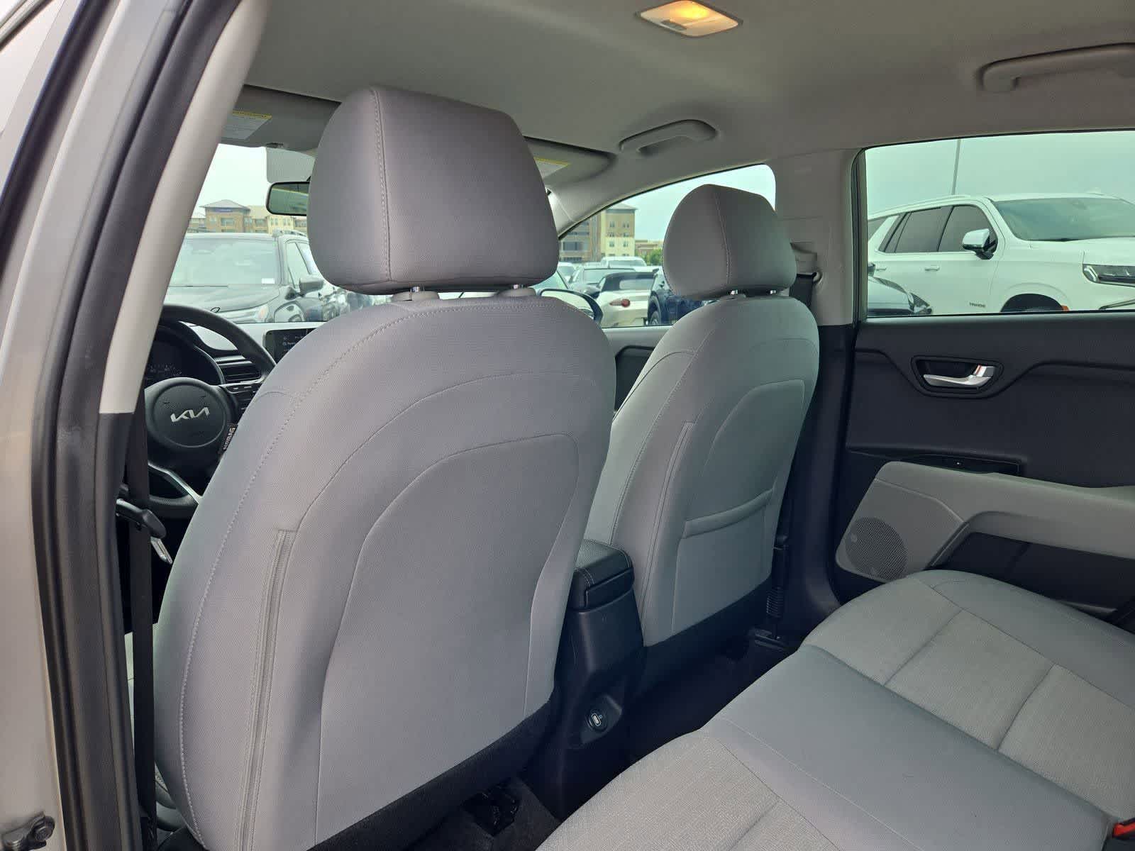 Thumbnail: 2023 Kia Rio - 17