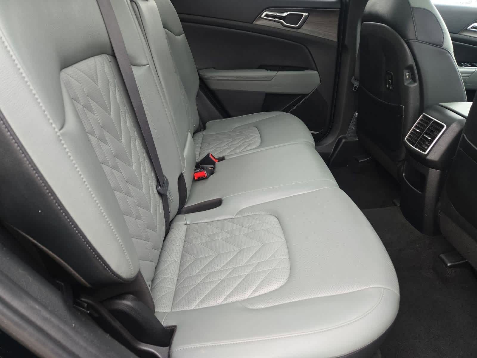 Thumbnail: 2023 Kia Sportage - 20