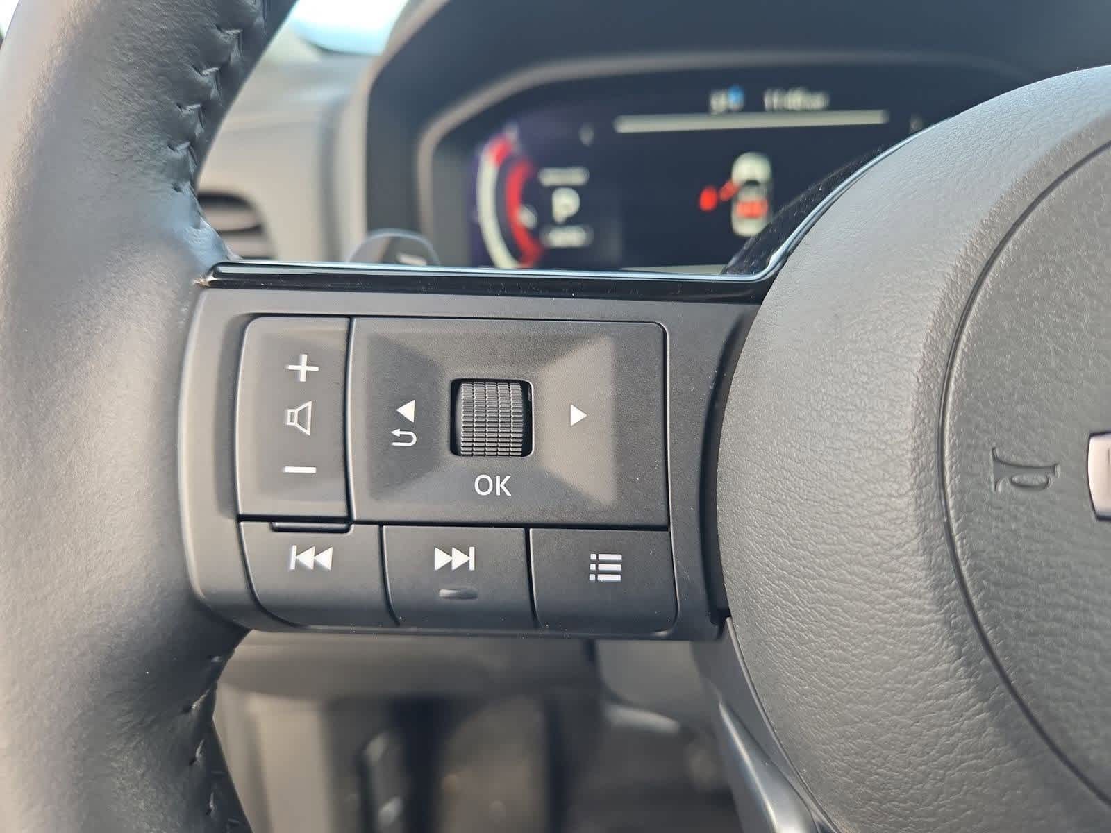 Thumbnail: 2024 Nissan Rogue - 24