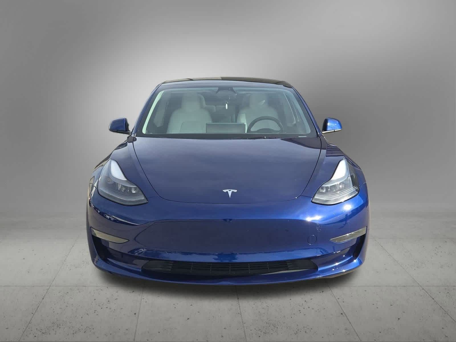 Thumbnail: 2023 Tesla Model 3 - 9