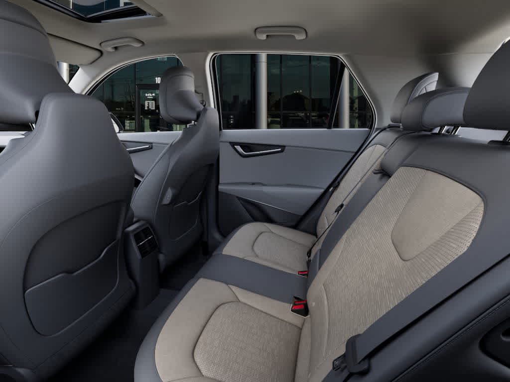 Thumbnail: 2026 Kia Niro - 18