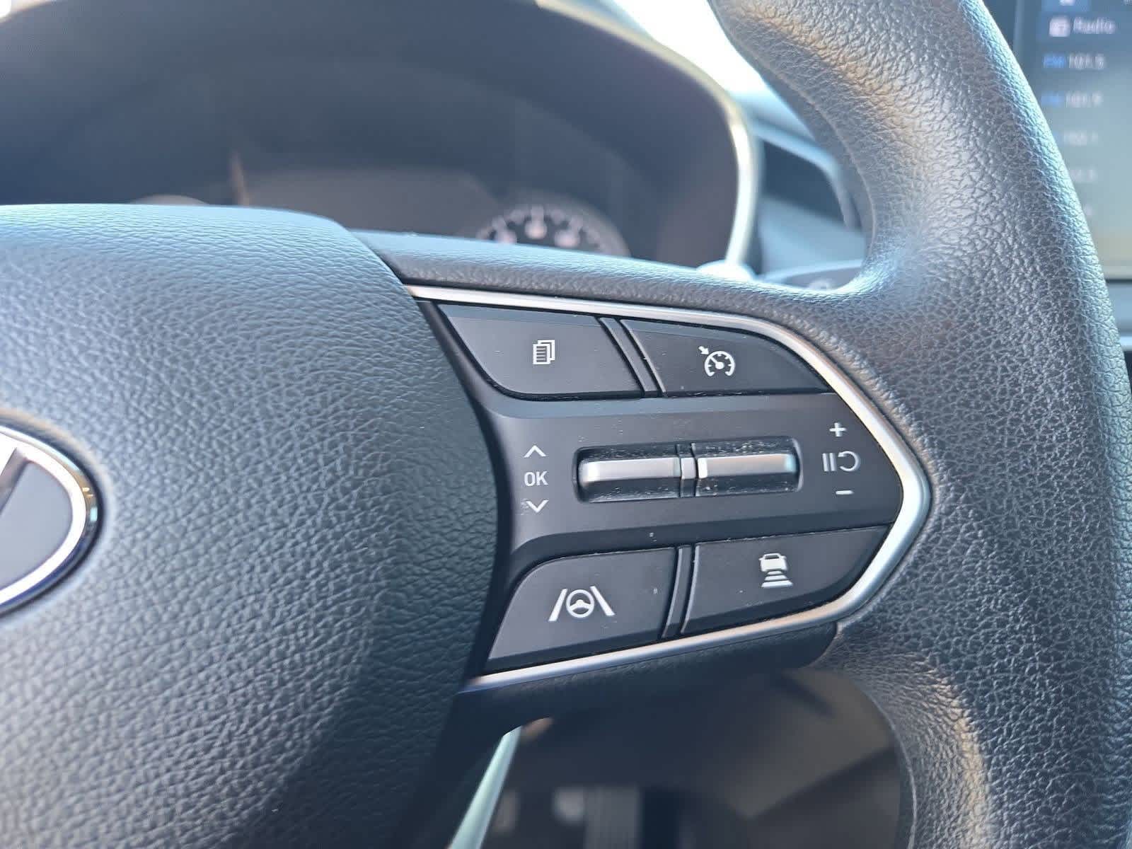 Thumbnail: 2022 Hyundai Santa Fe - 22