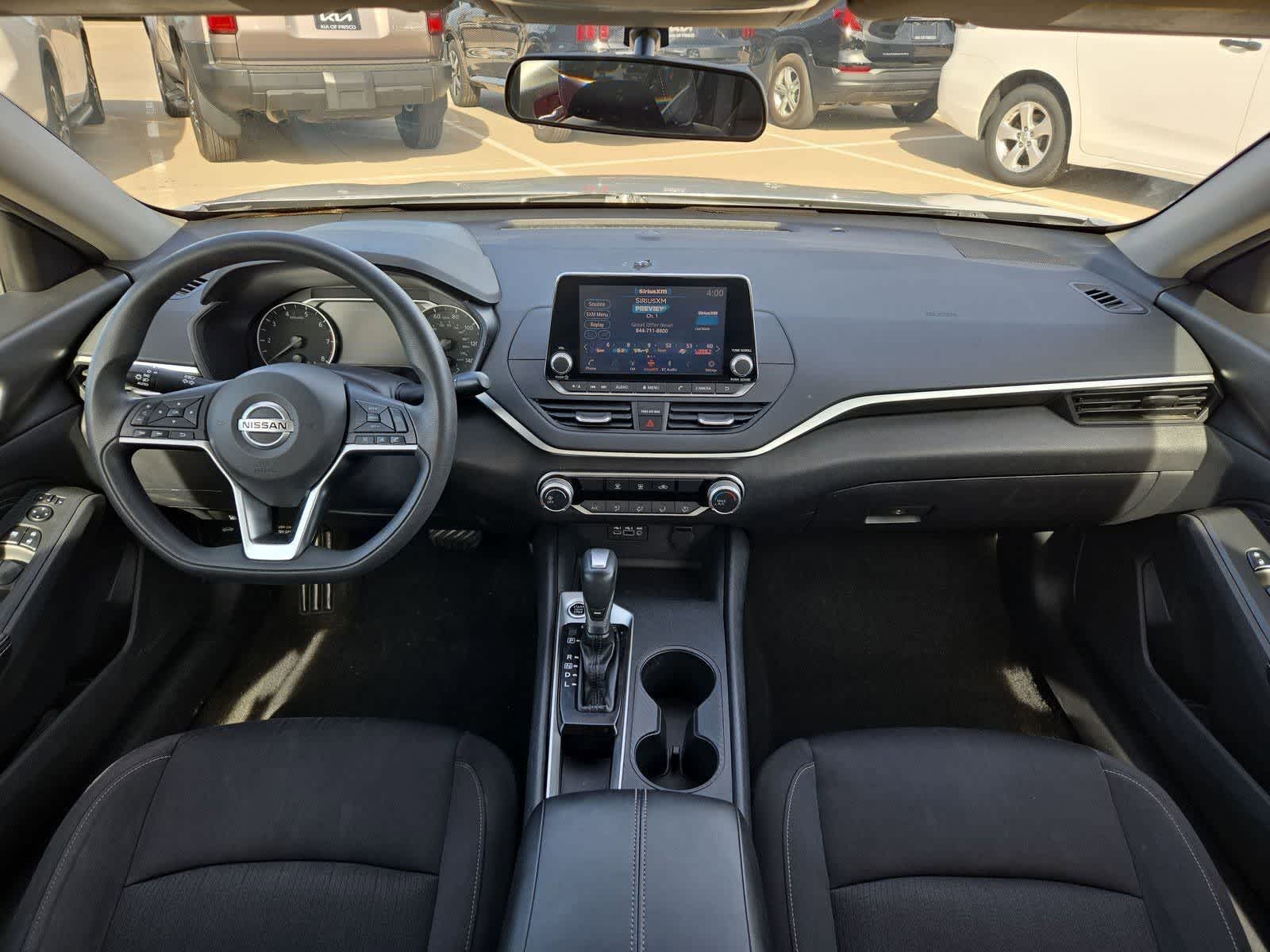 Thumbnail: 2019 Nissan Altima - 13